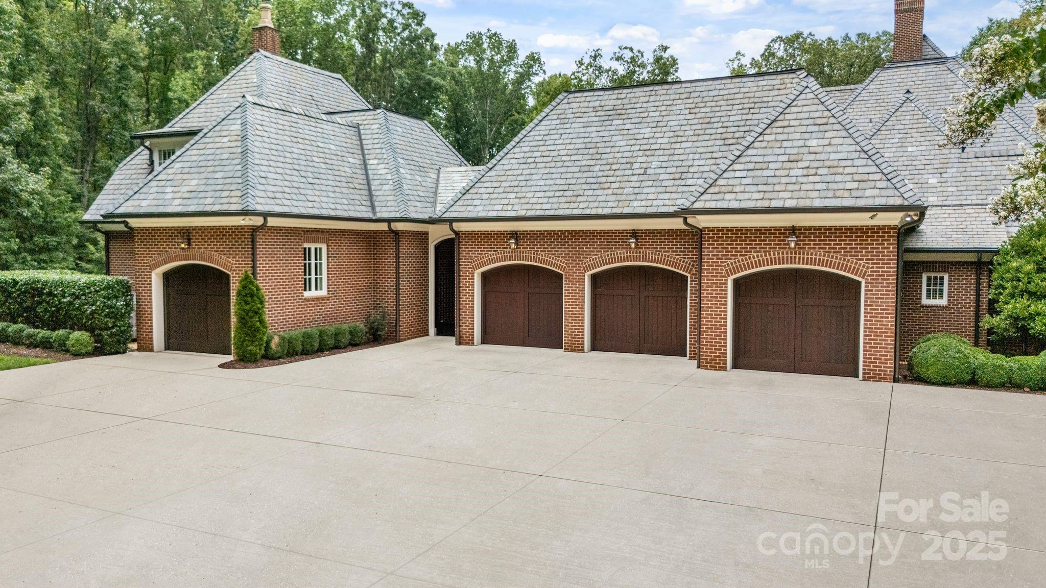 440 Beech Tree Road — Mooresville