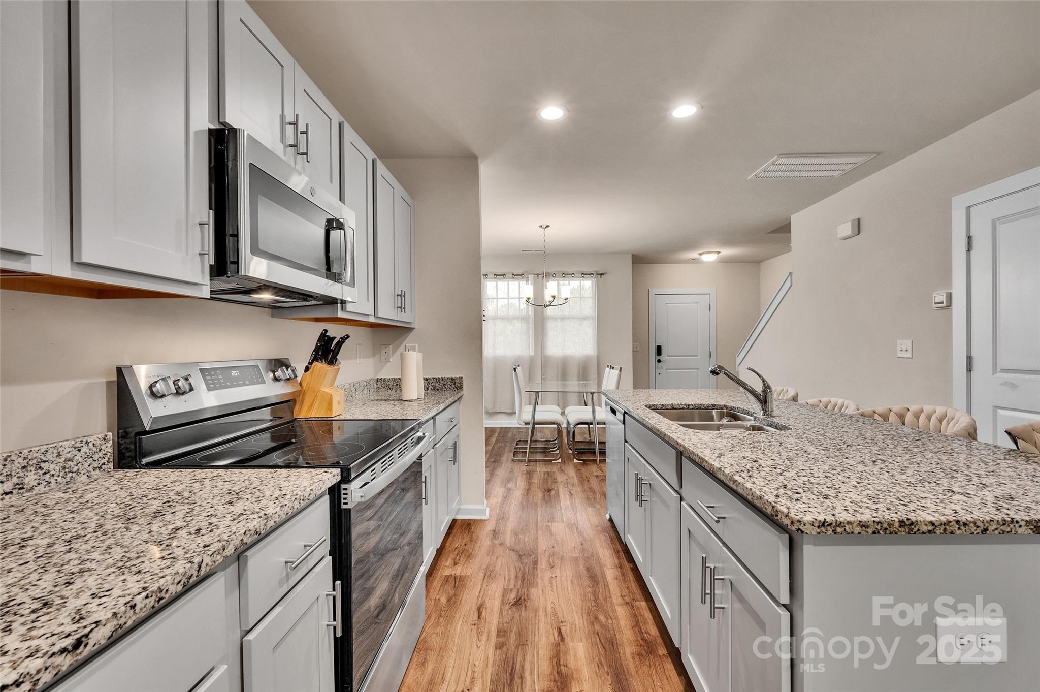 231 Hoskins Avenue Drive — Charlotte