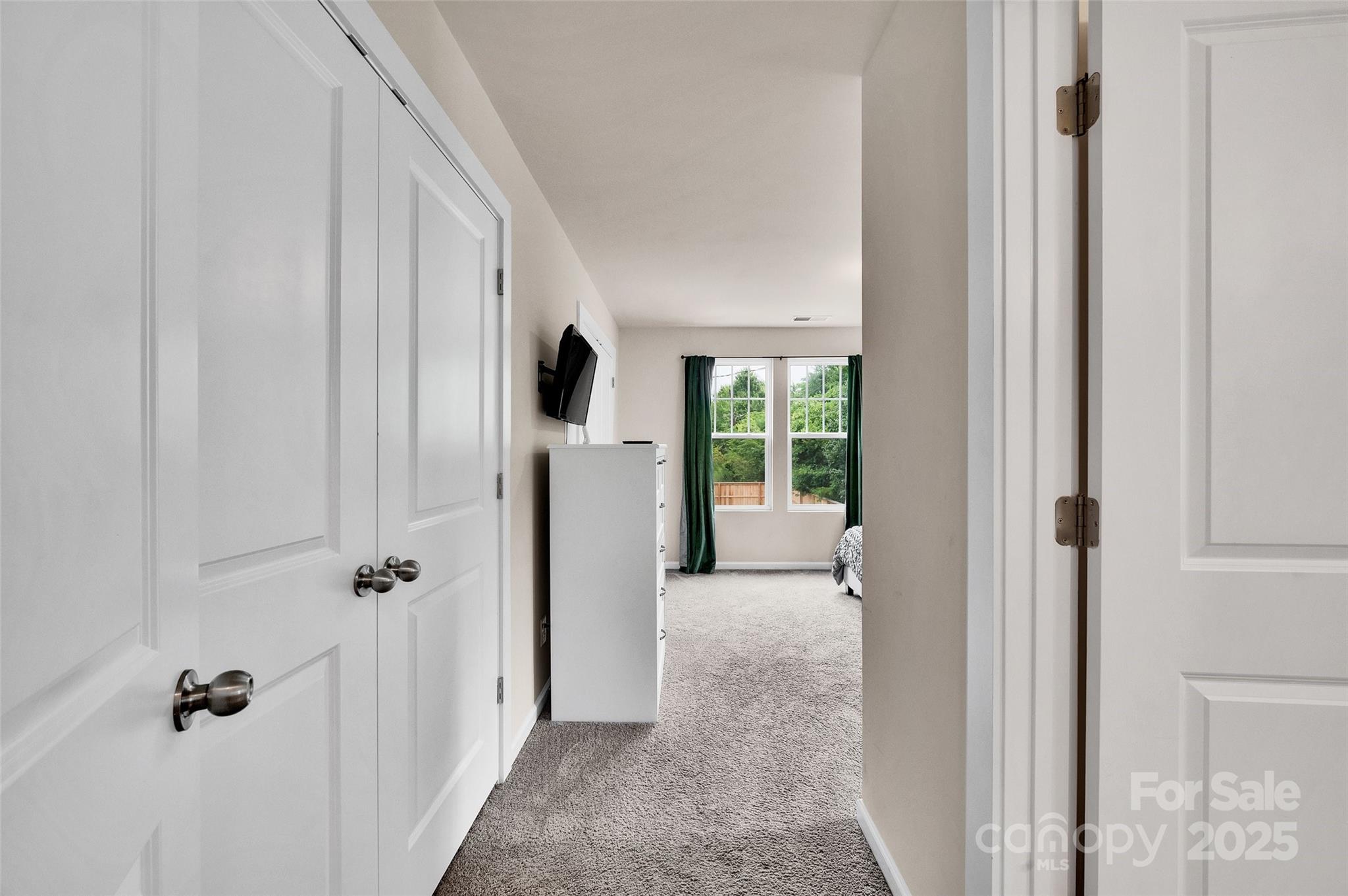 231 Hoskins Avenue Drive — Charlotte