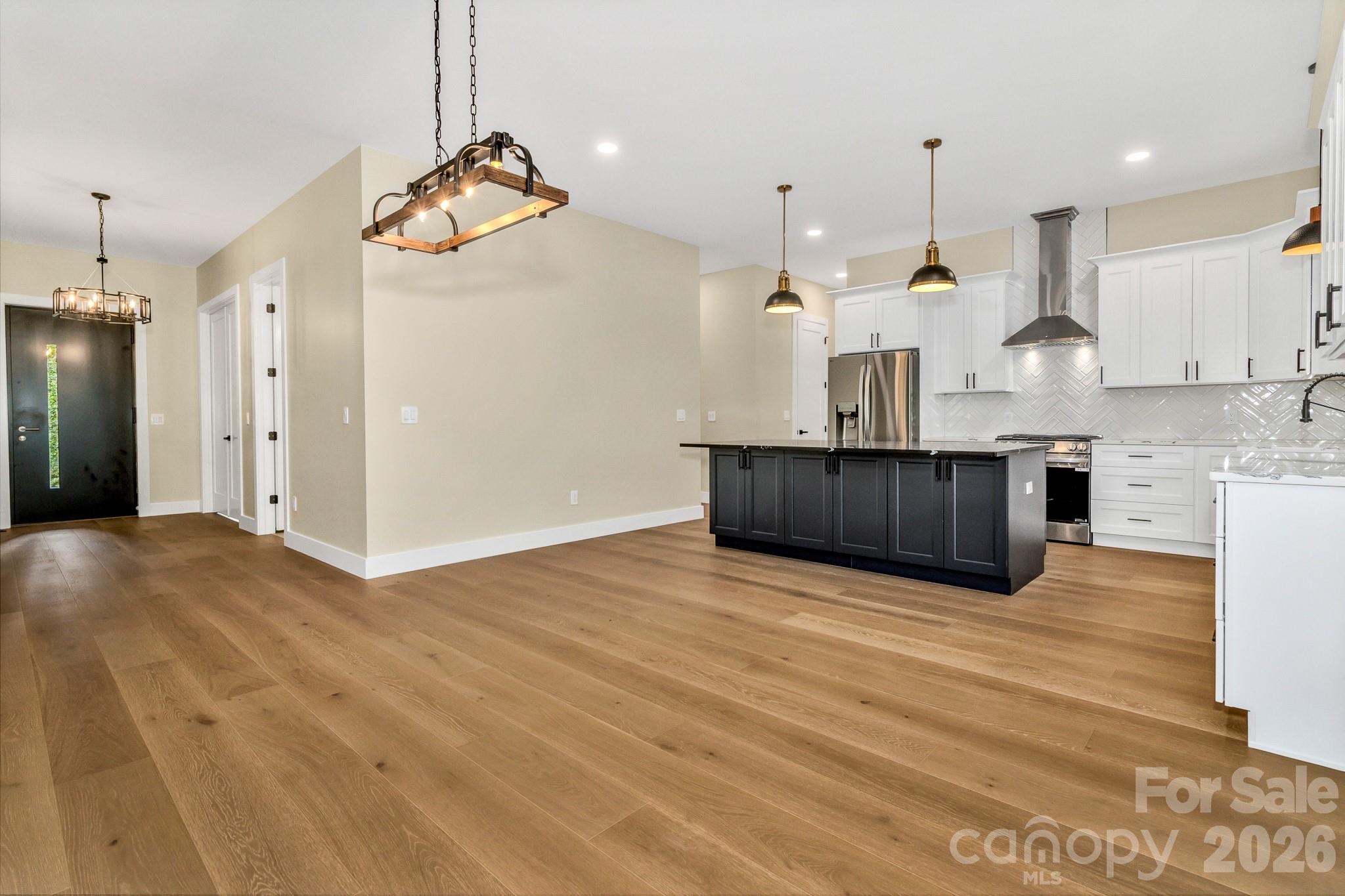 63 Winding Ridge Road — Fairview