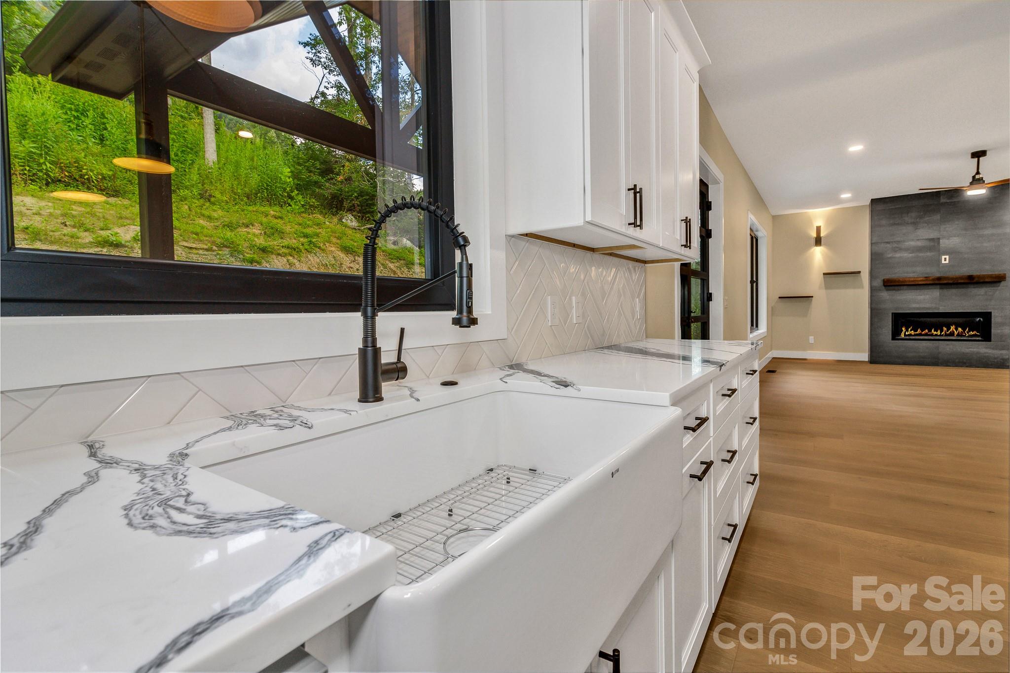 63 Winding Ridge Road — Fairview