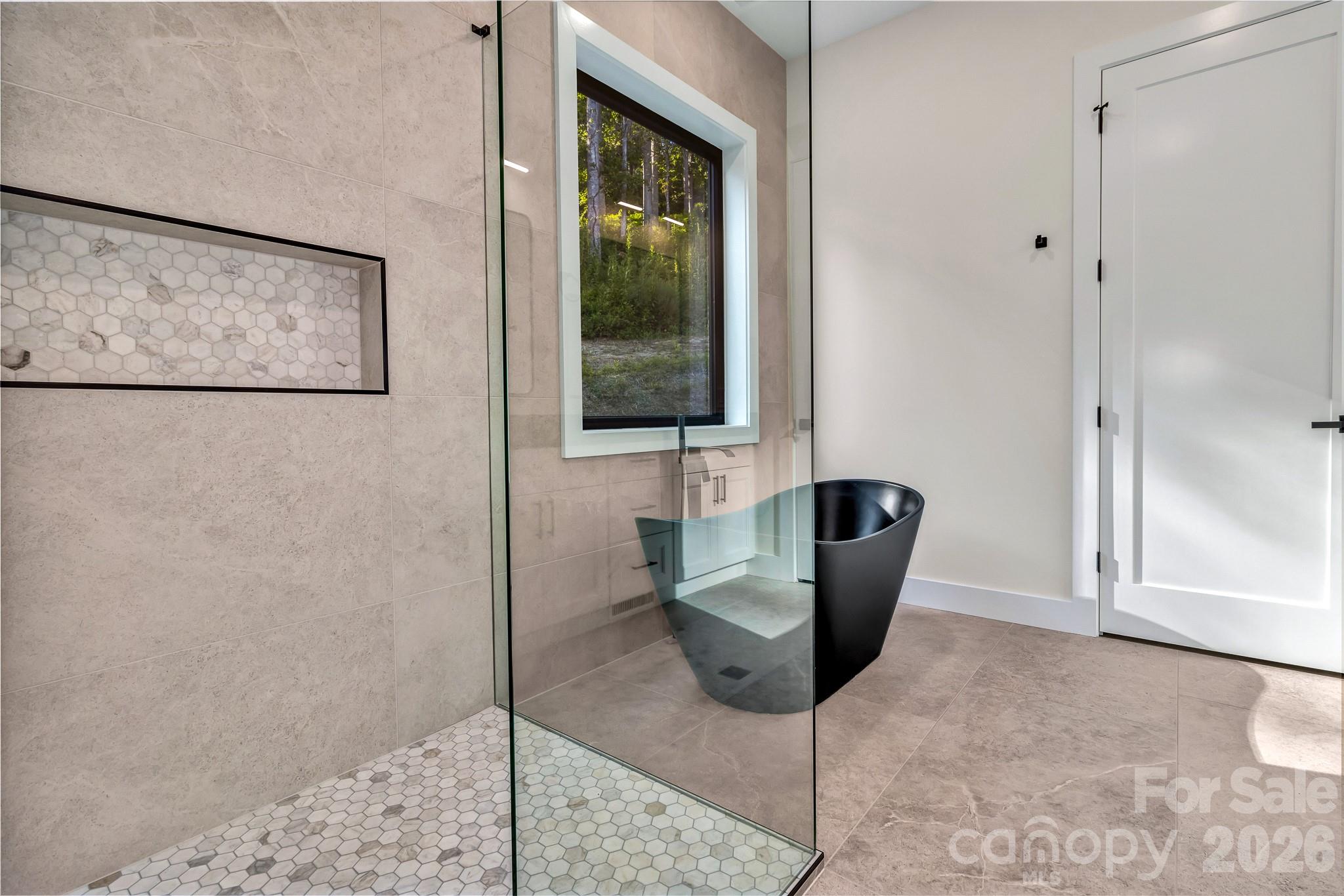 63 Winding Ridge Road — Fairview