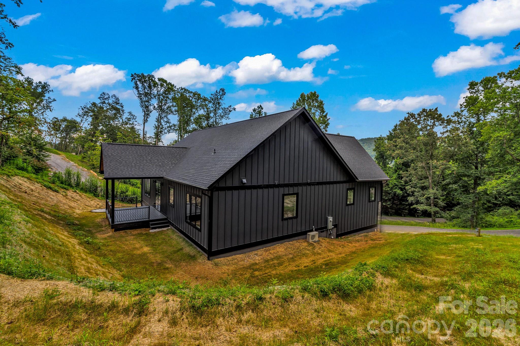 63 Winding Ridge Road — Fairview