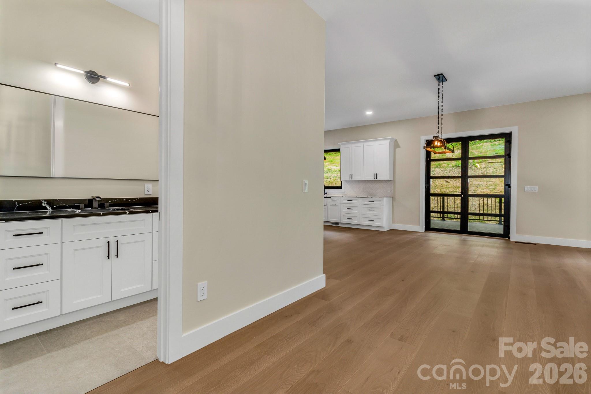 63 Winding Ridge Road — Fairview