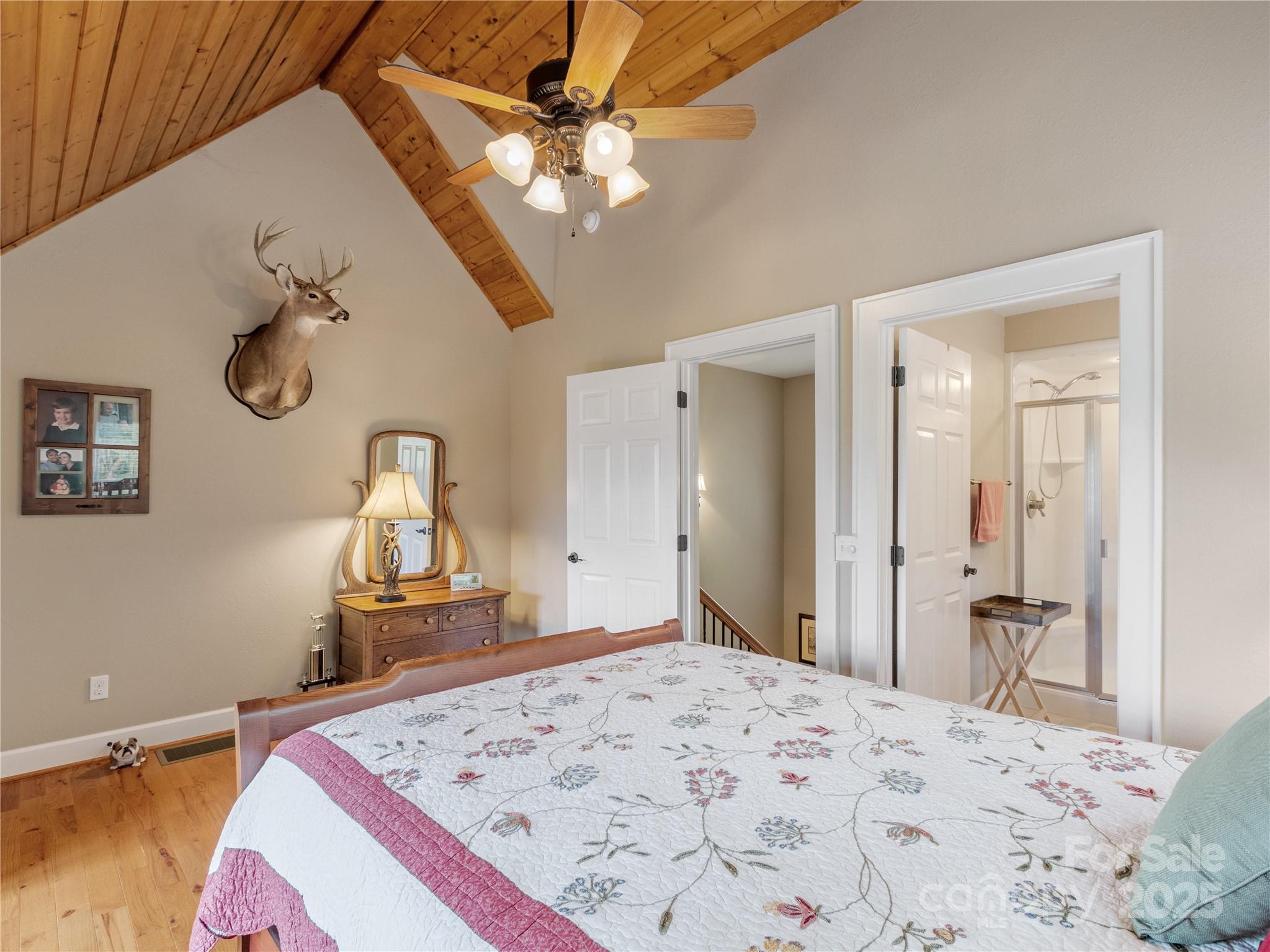 370 Appaloosa Trail — Burnsville