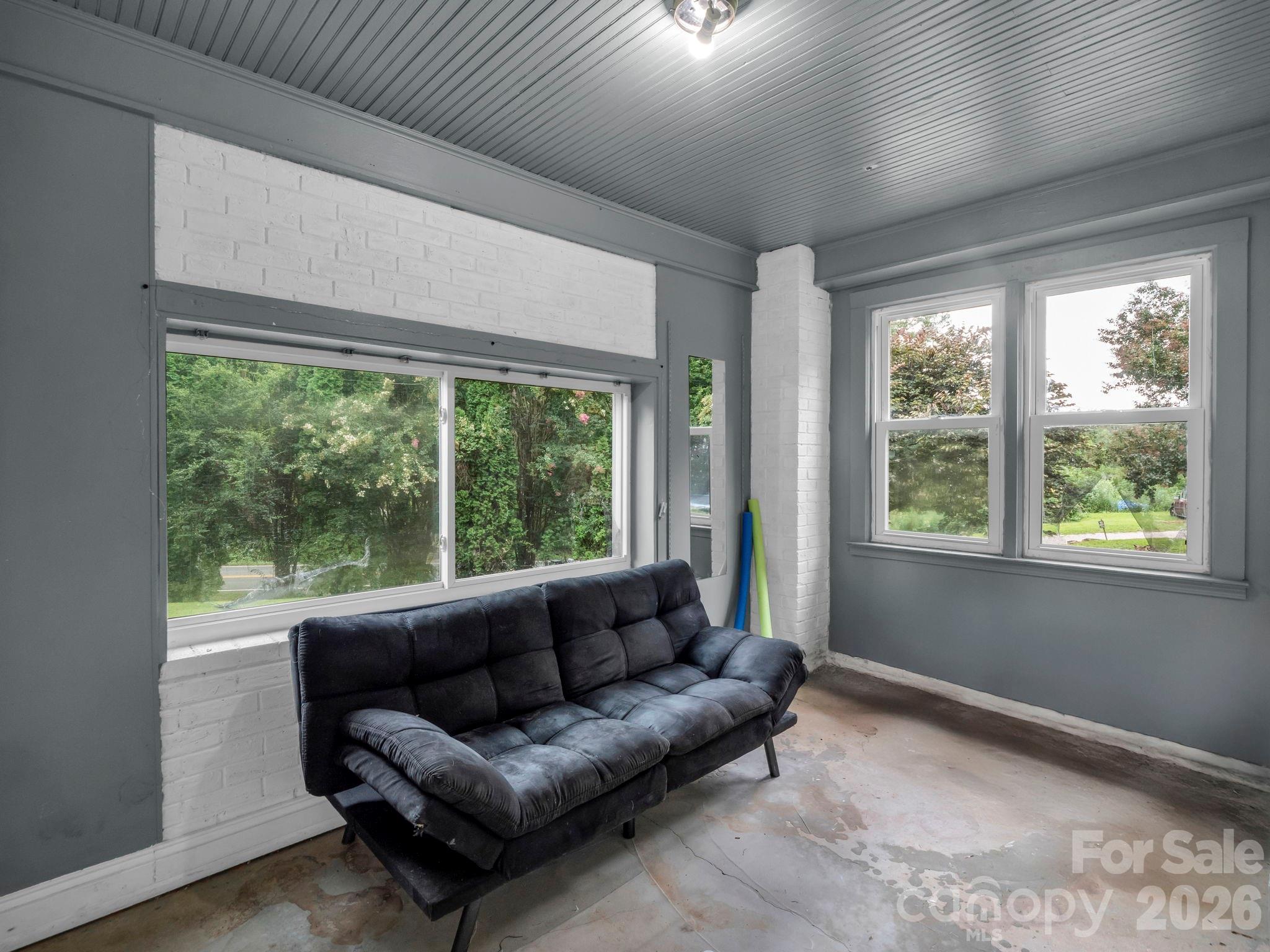 60 Zion Hill Road — Marion