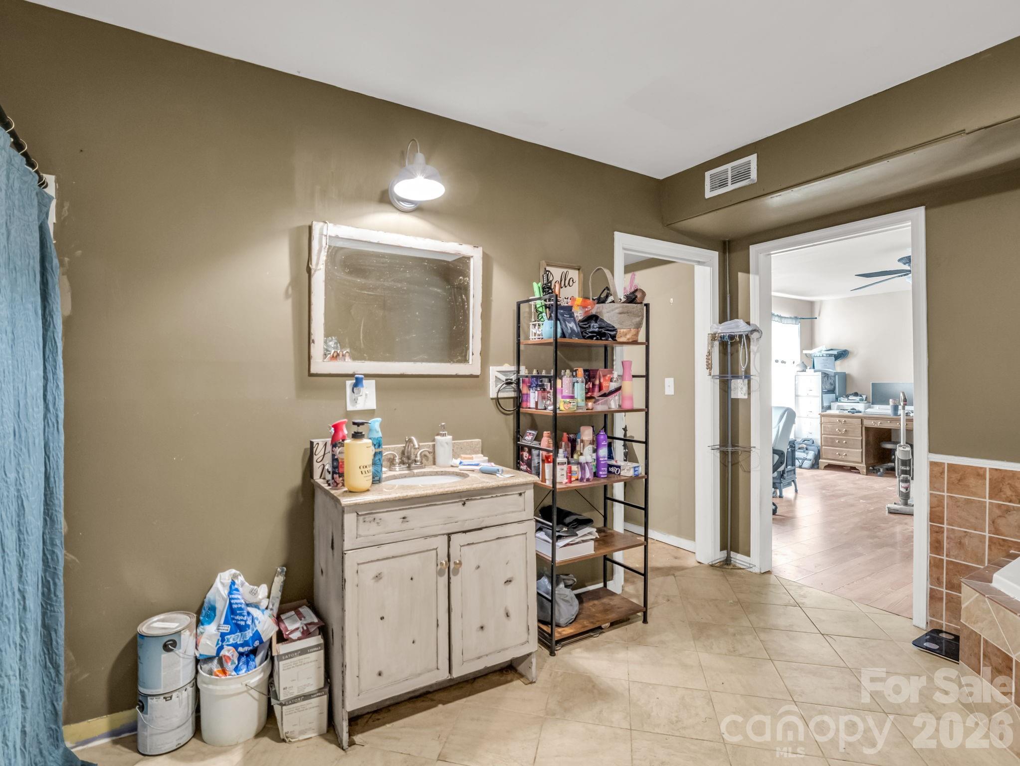 60 Zion Hill Road — Marion