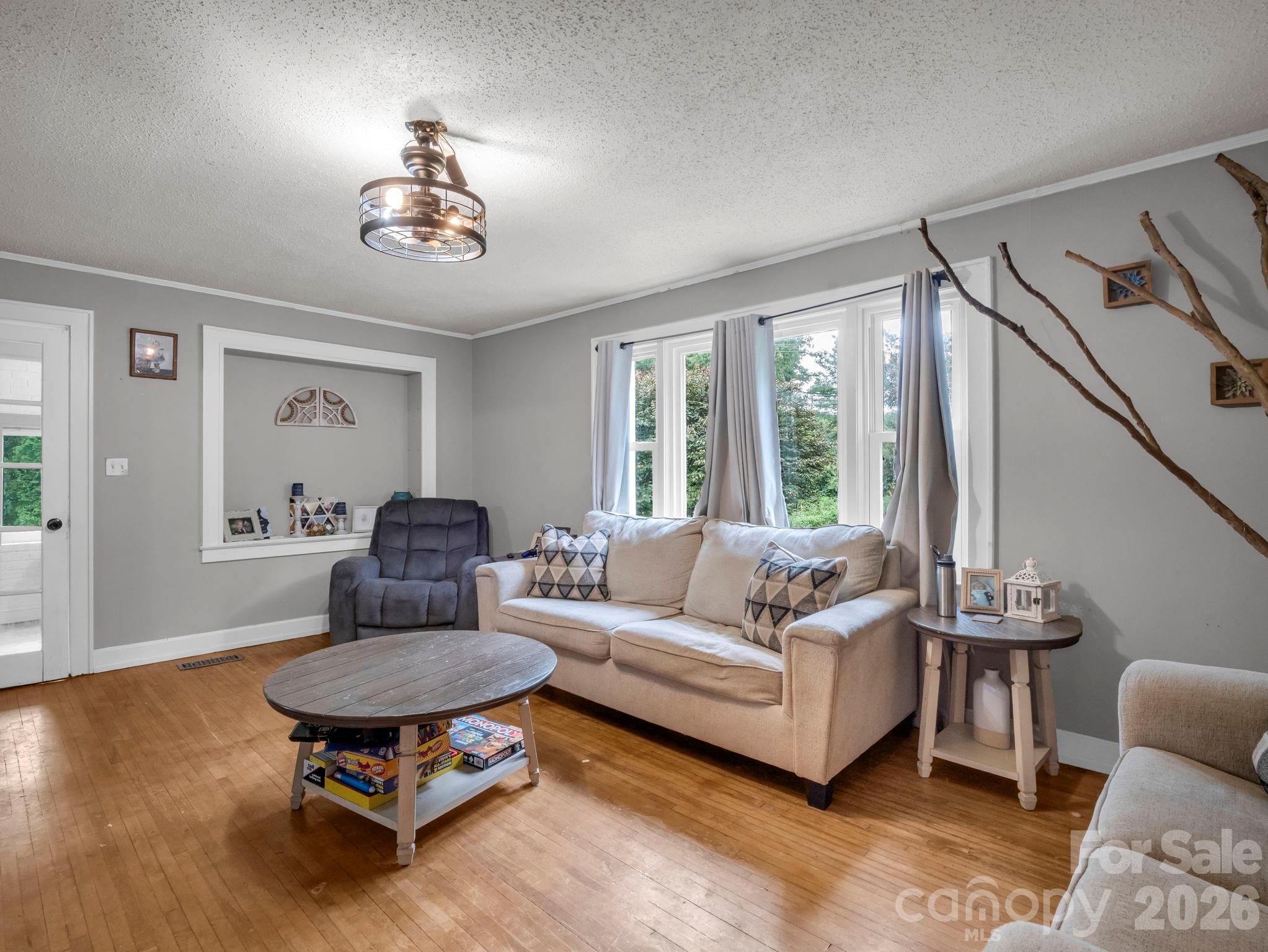 60 Zion Hill Road — Marion