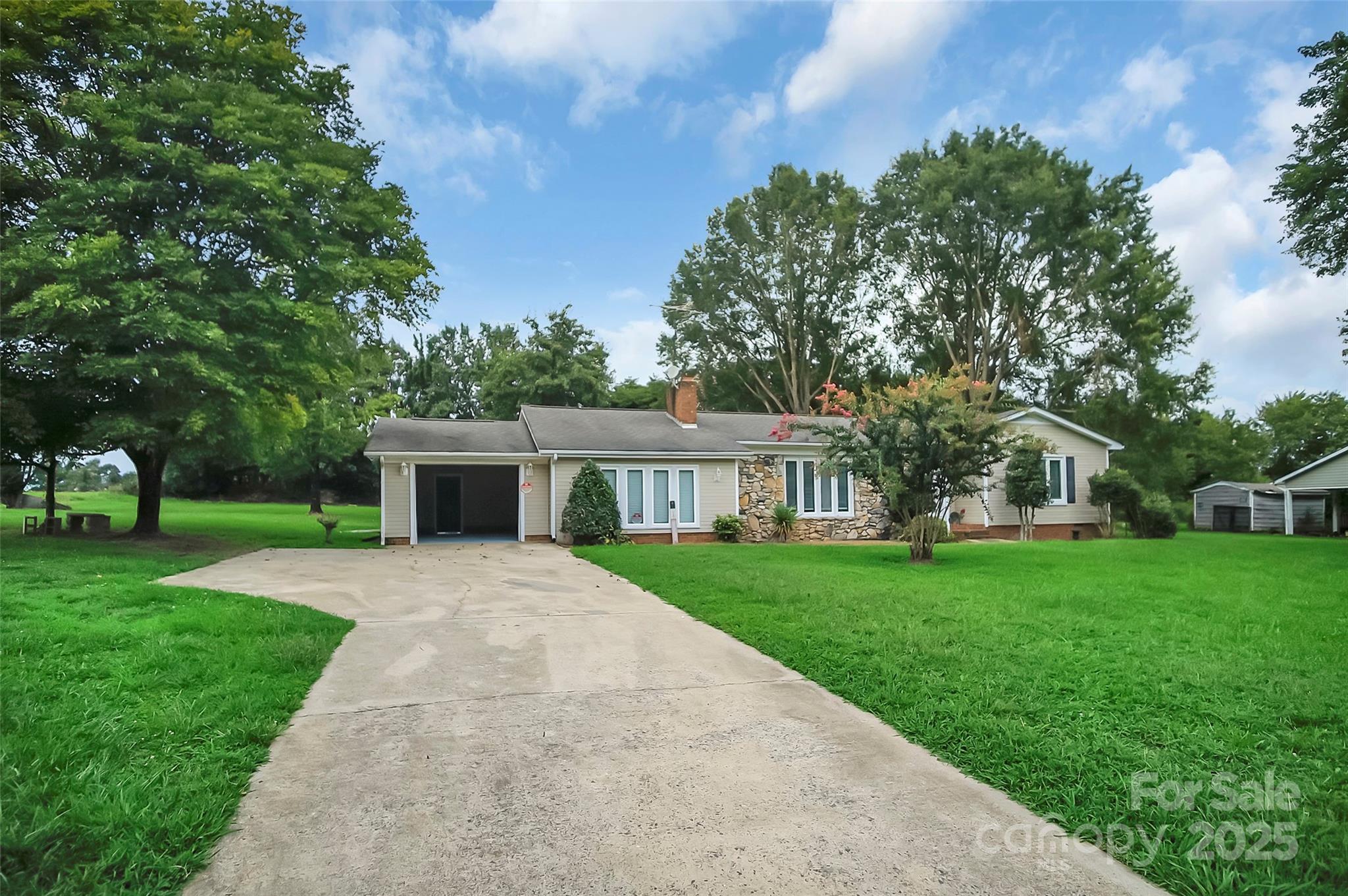 6316 Hill Gates Trail — Cherryville