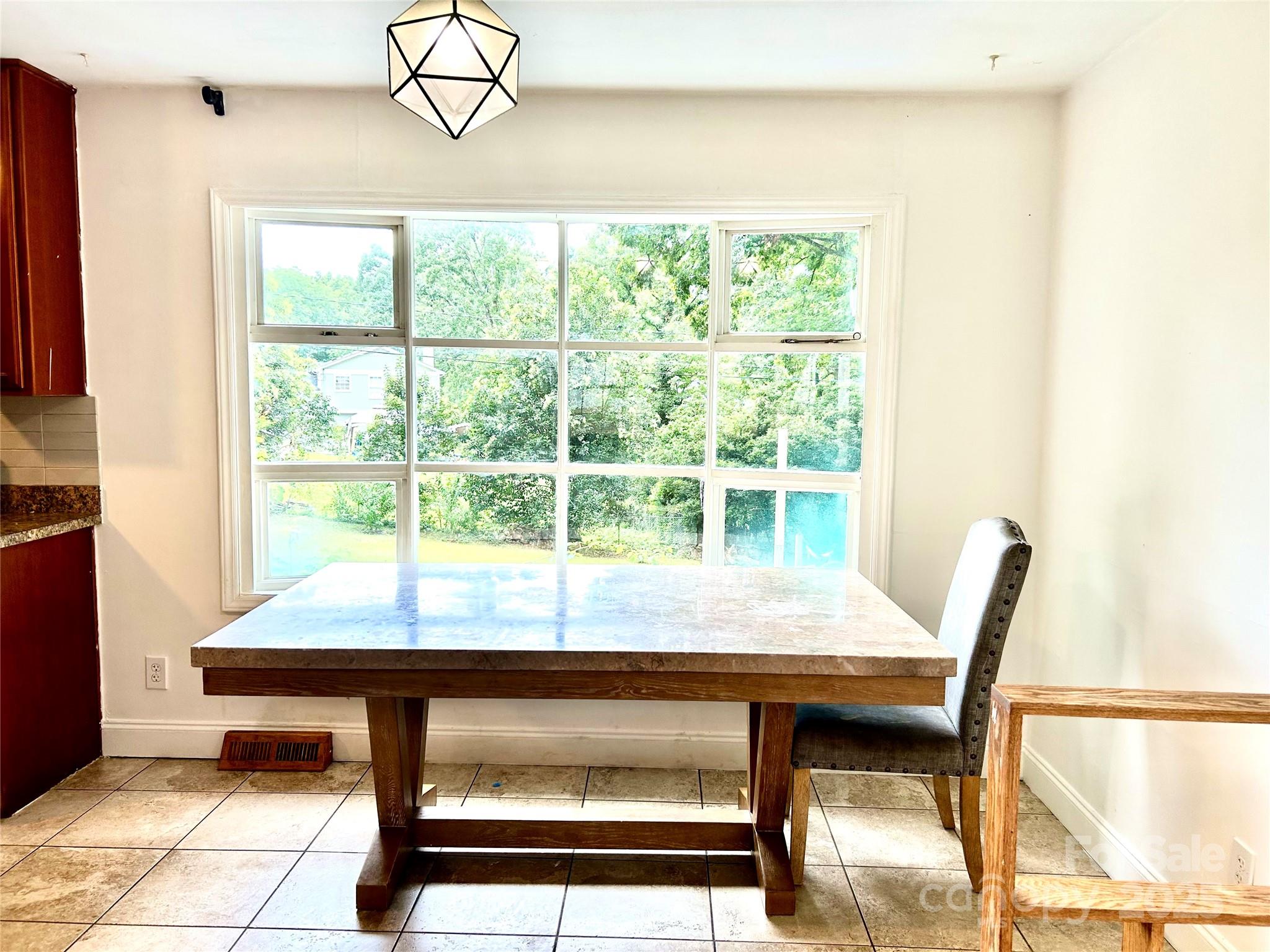 6708 Lynmont Drive — Charlotte