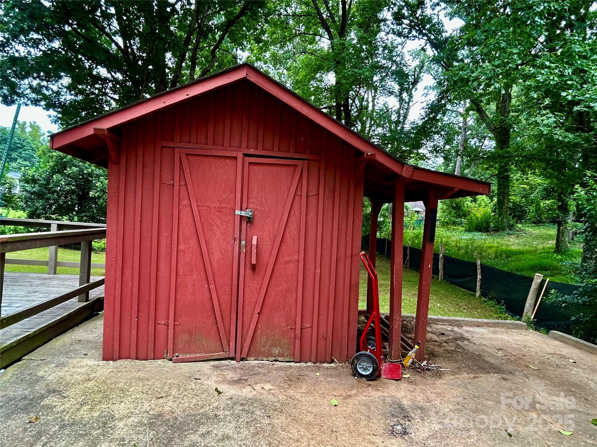 6708 Lynmont Drive — Charlotte