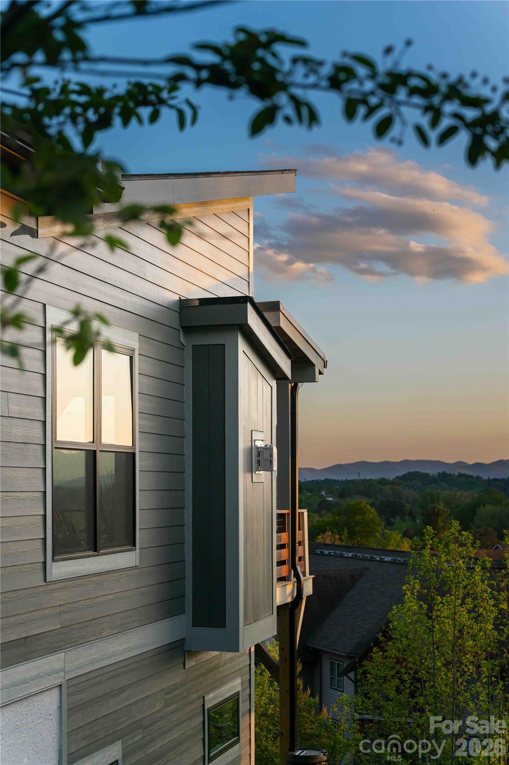 608 Storybook Villas Trail — Asheville