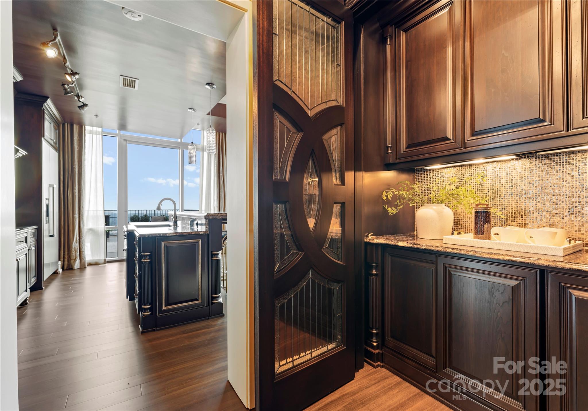 215 N Pine Street #4301/4302 — Charlotte