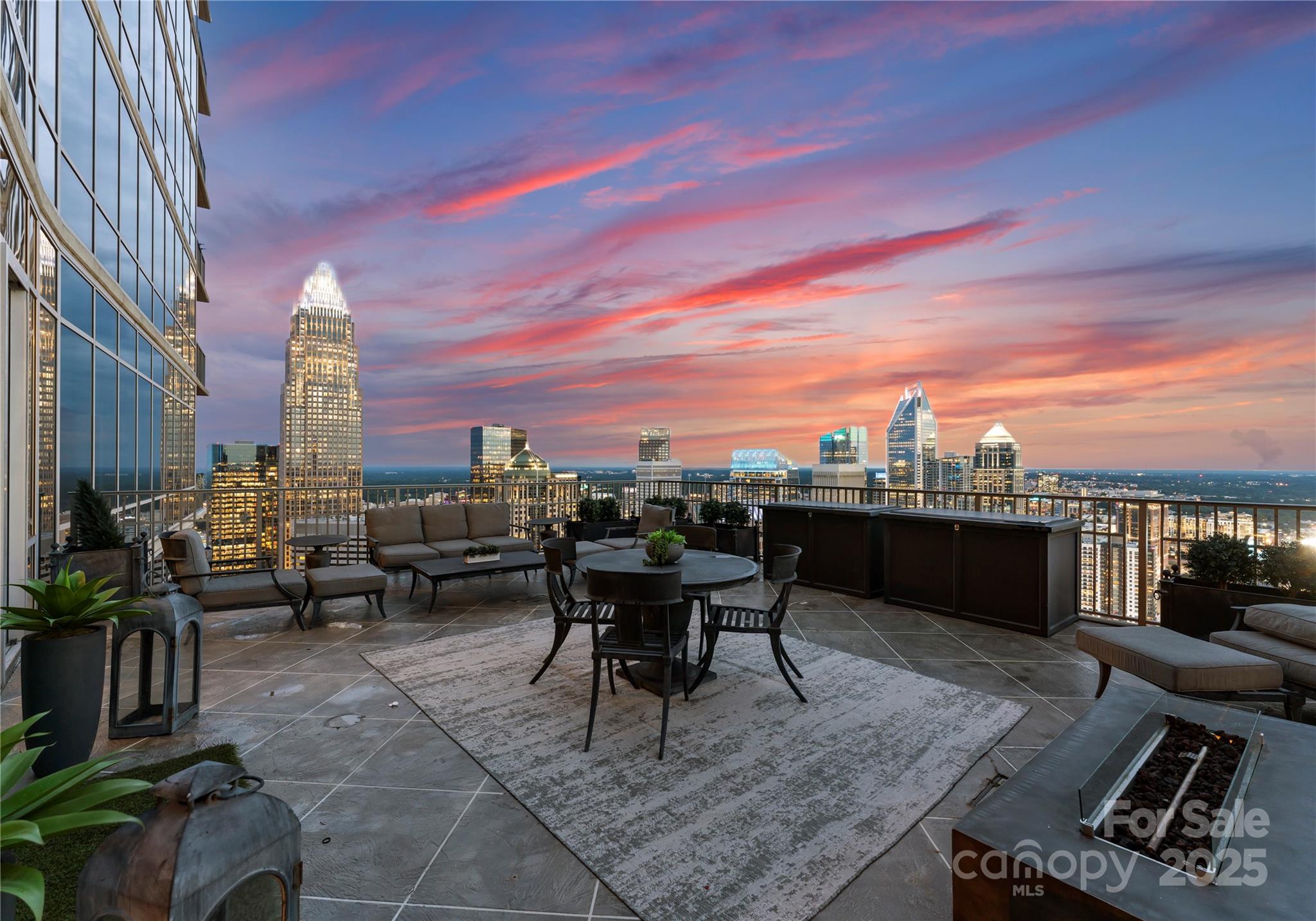 215 N Pine Street #4301/4302 — Charlotte