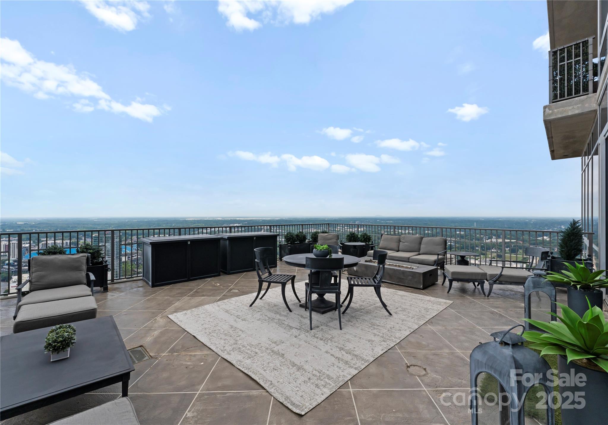 215 N Pine Street #4301/4302 — Charlotte