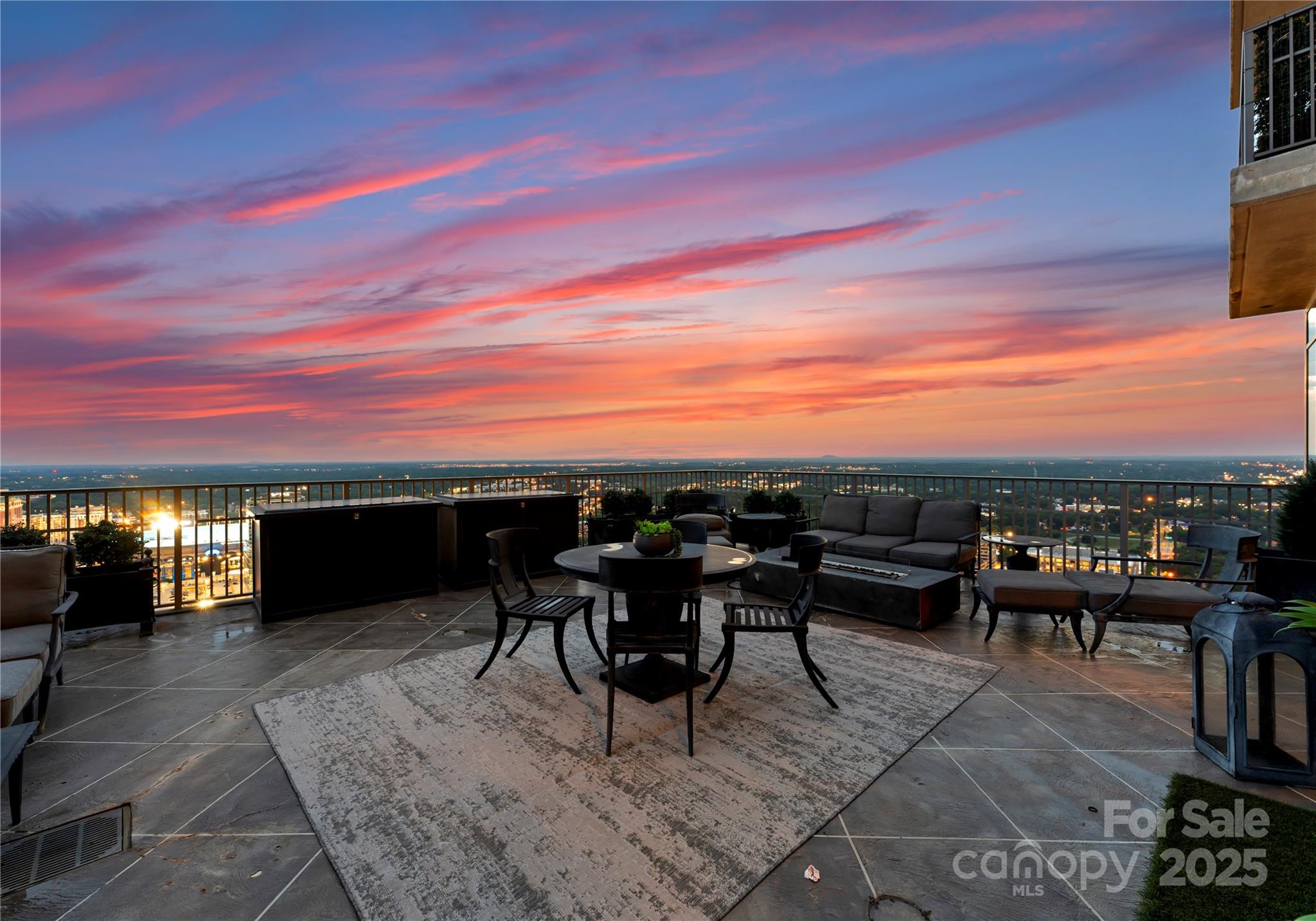 215 N Pine Street #4301/4302 — Charlotte