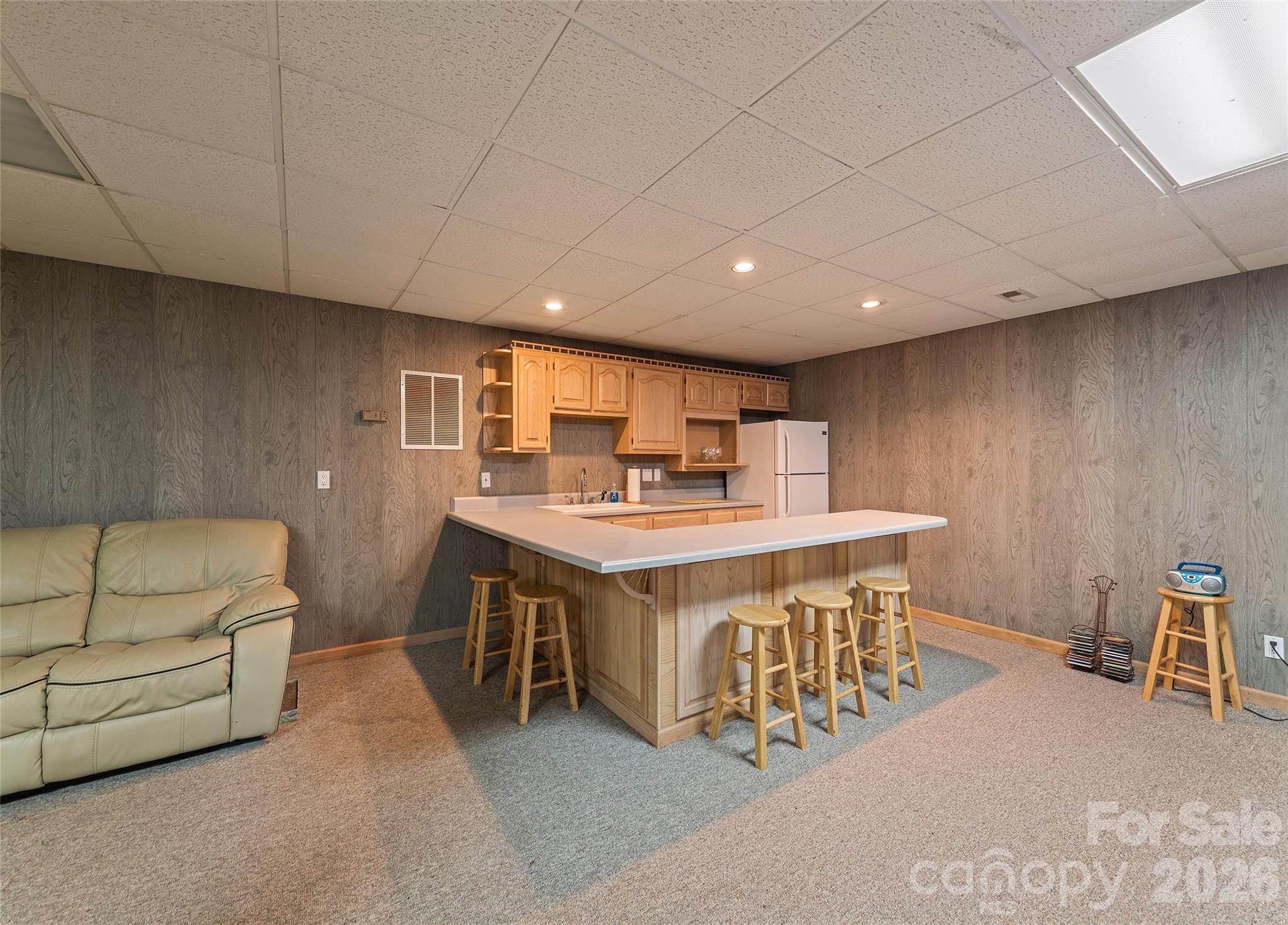 400 Sunset Heights — Canton