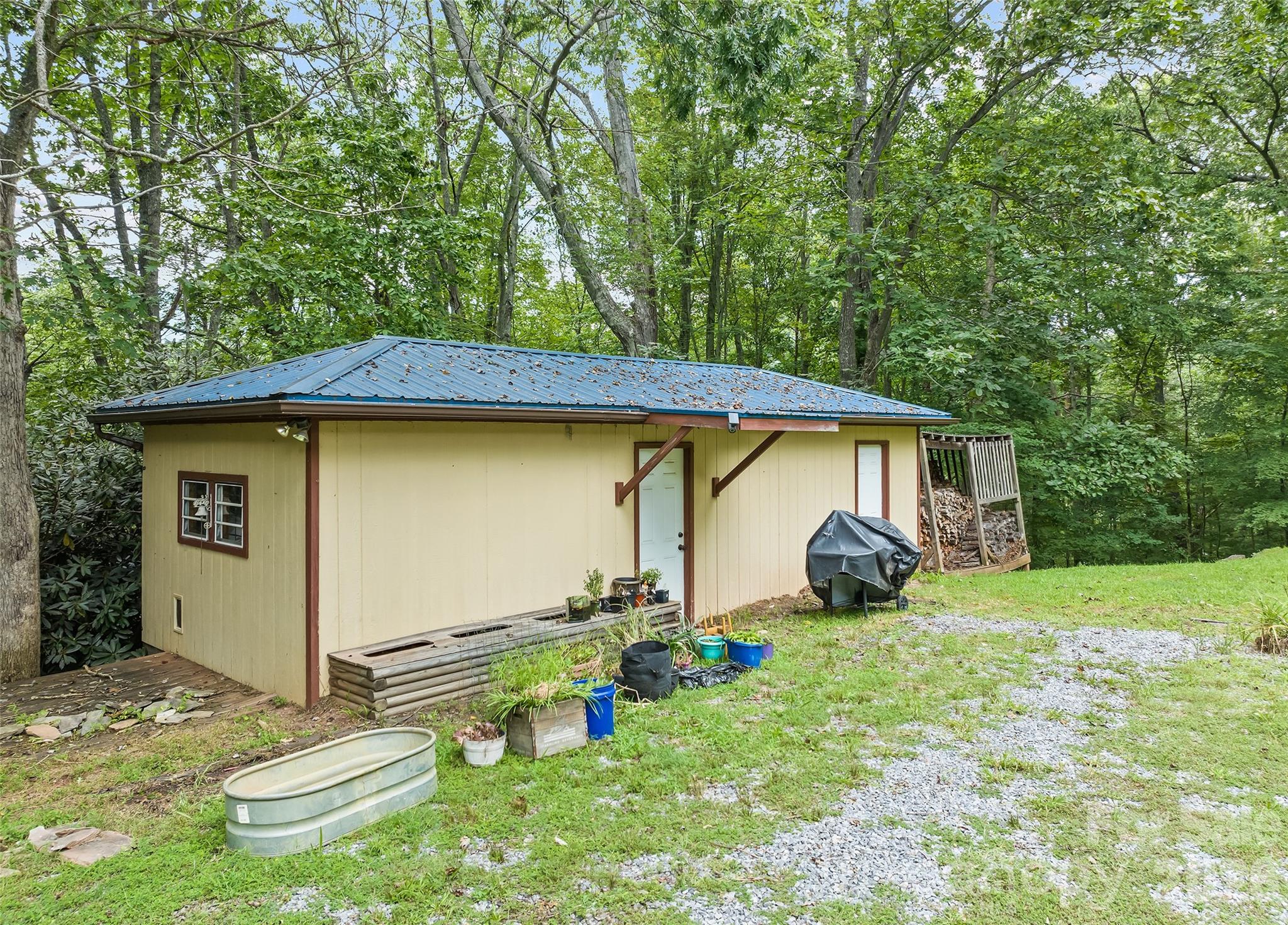 400 Sunset Heights — Canton