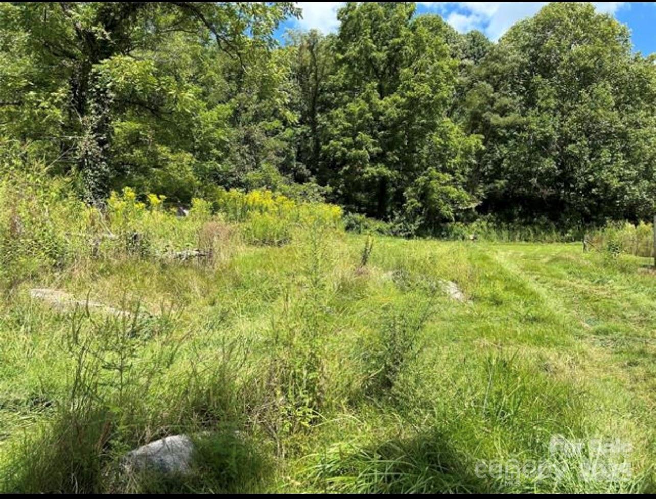 108 Lanning Road — Clyde