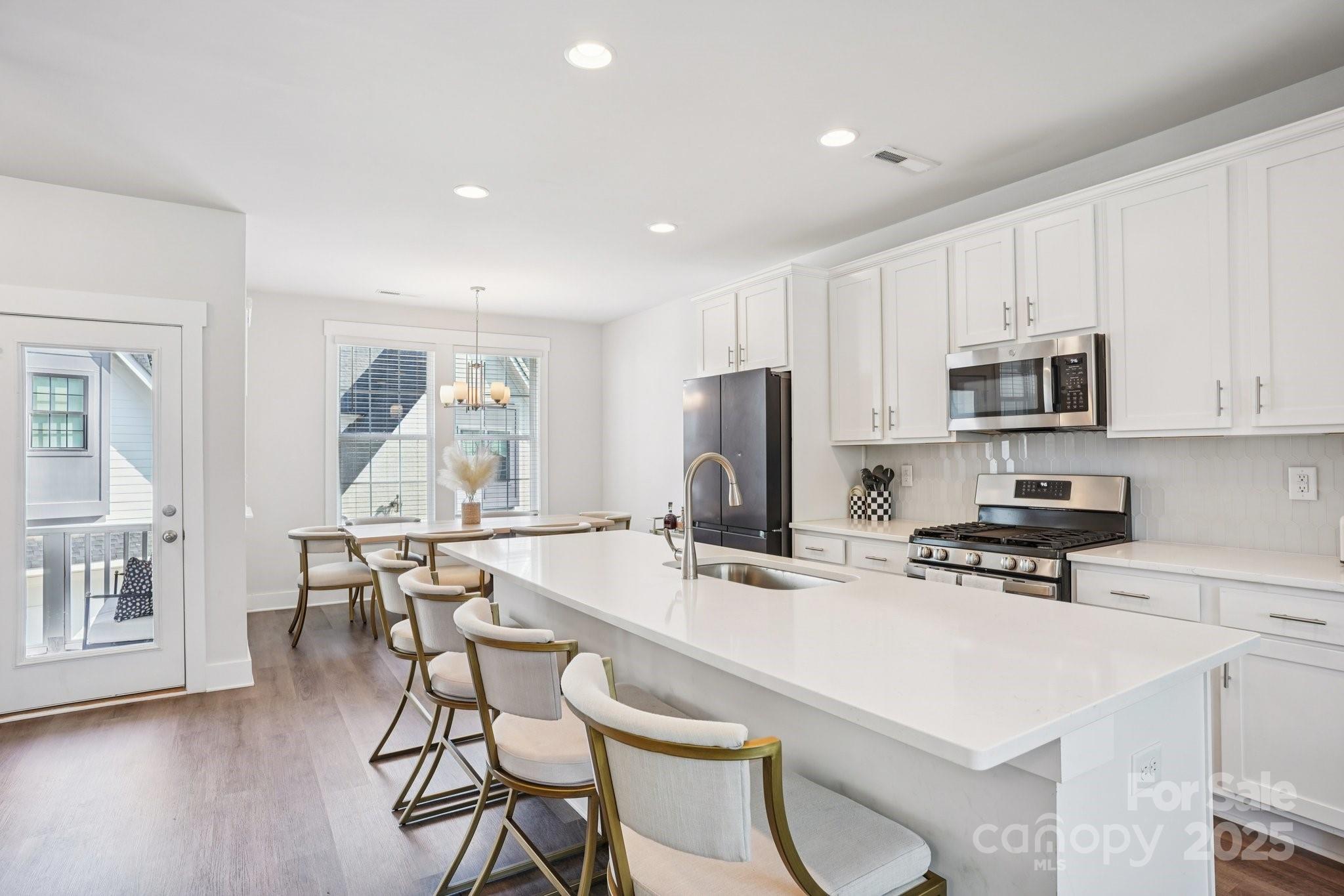 620 Amalfi Drive — Davidson