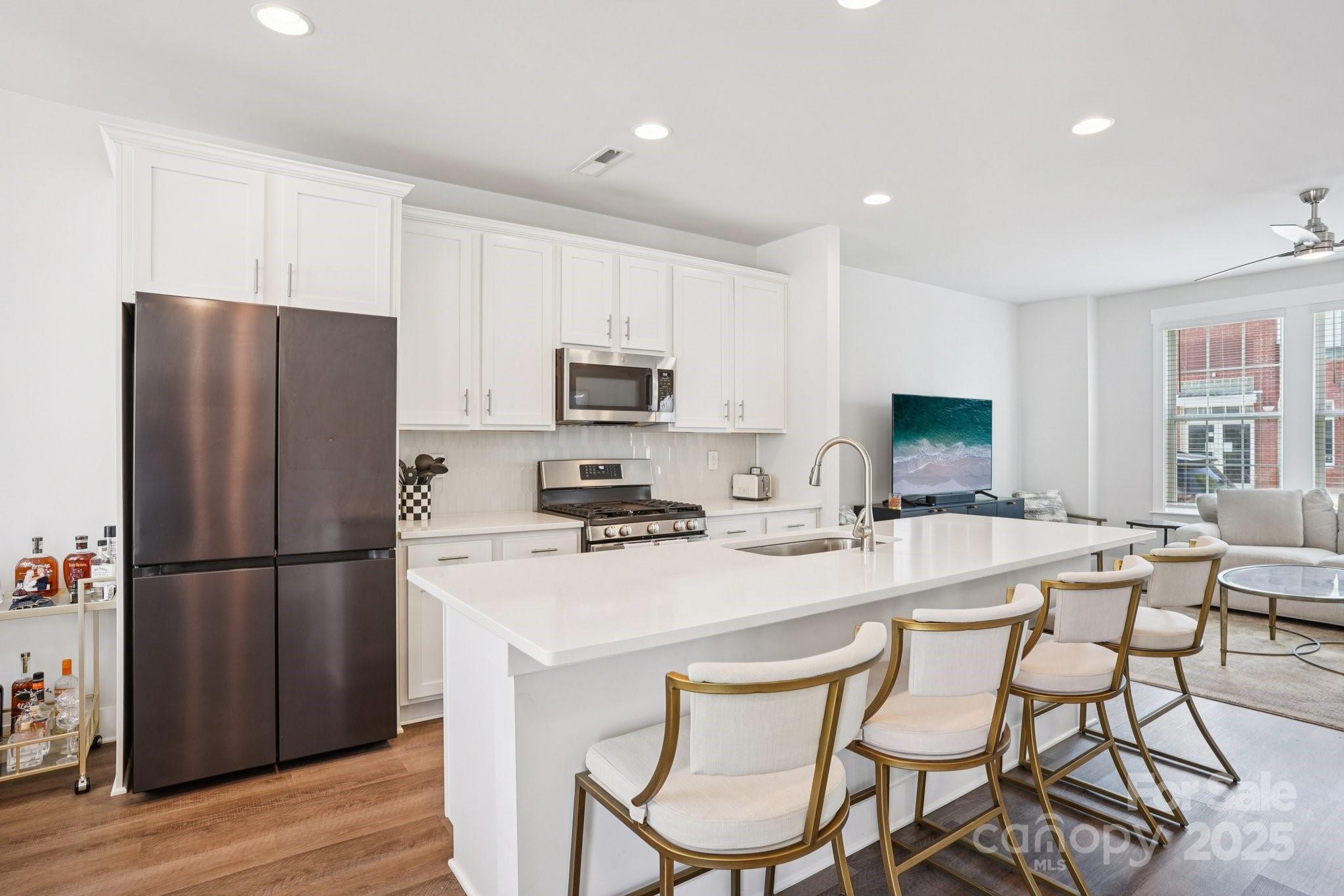 620 Amalfi Drive — Davidson