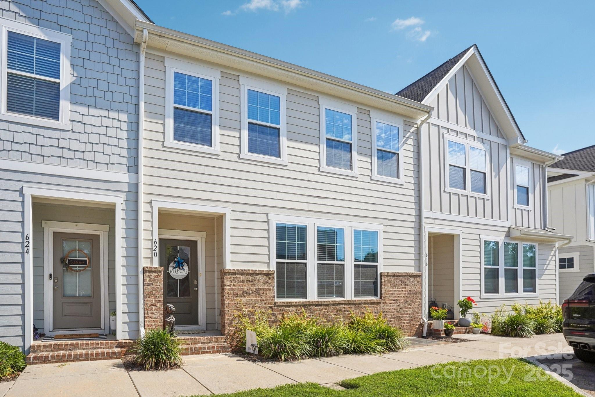 620 Amalfi Drive — Davidson