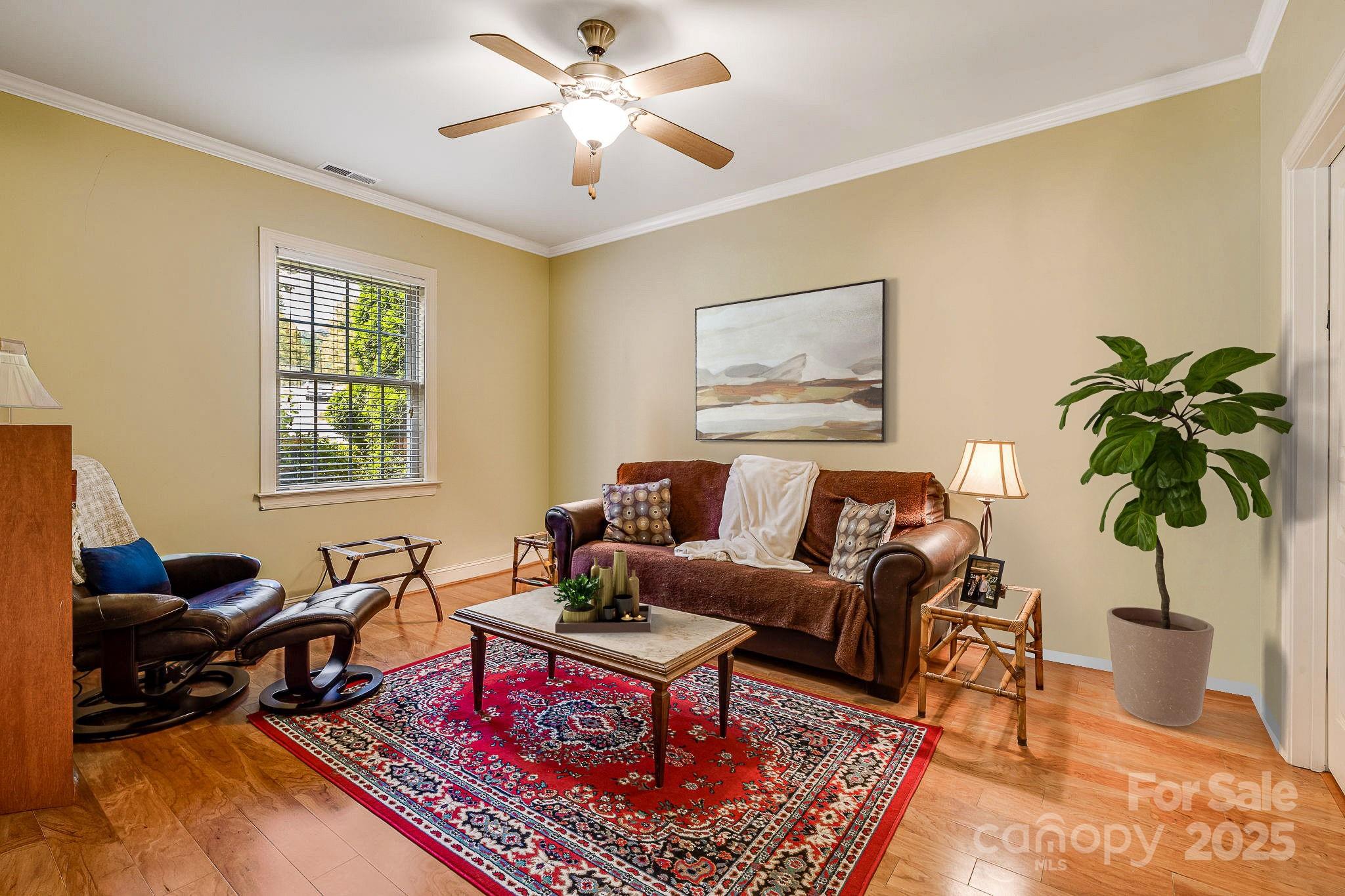 28 Trafalgar Circle — Asheville