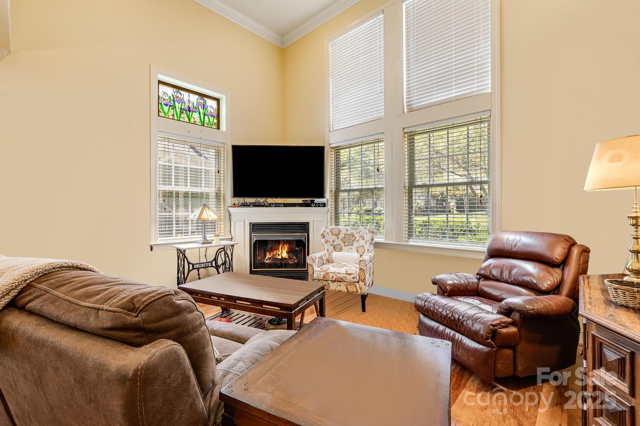 28 Trafalgar Circle — Asheville