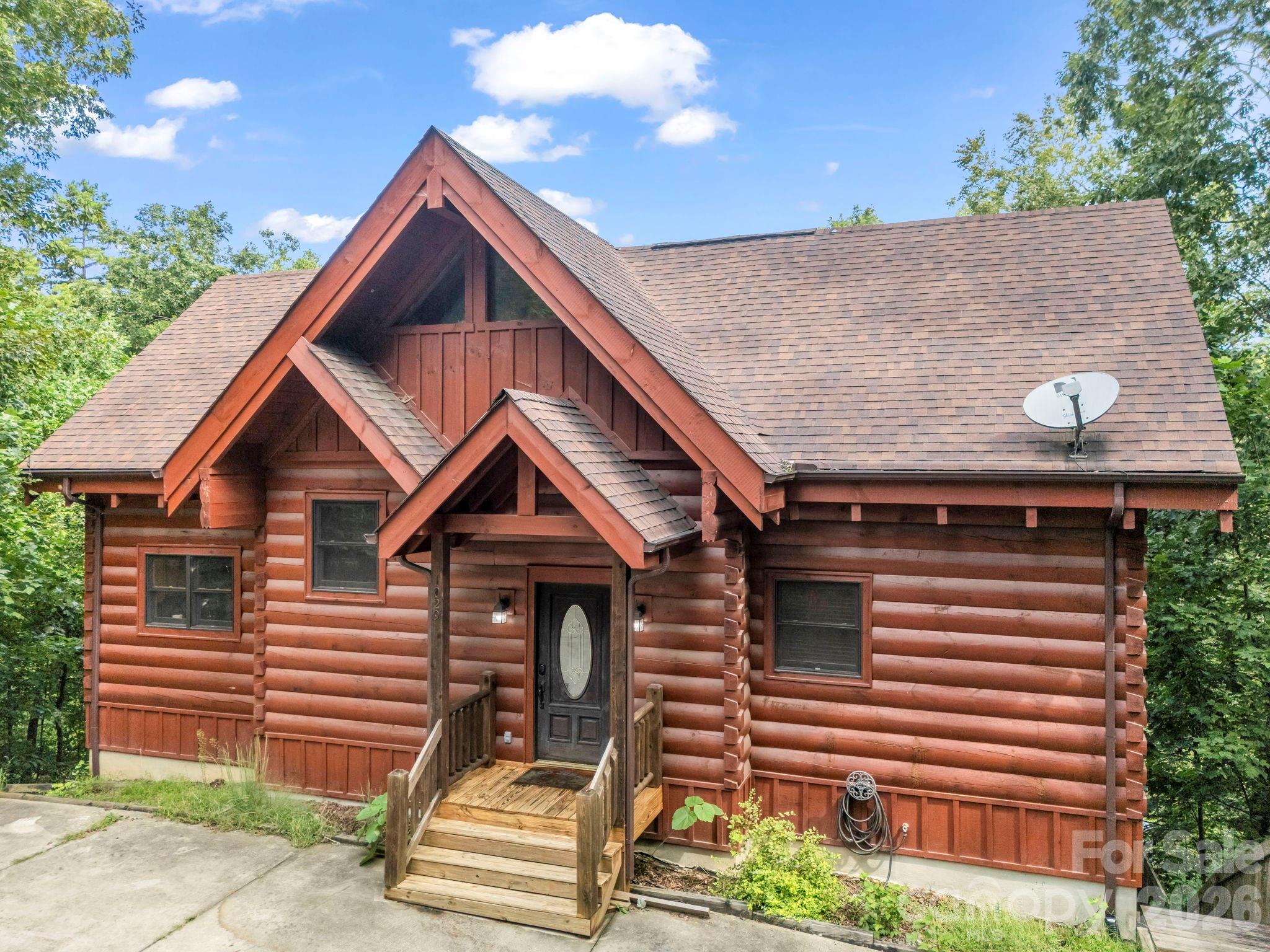 1029 Rainbow Circle — Lake Lure
