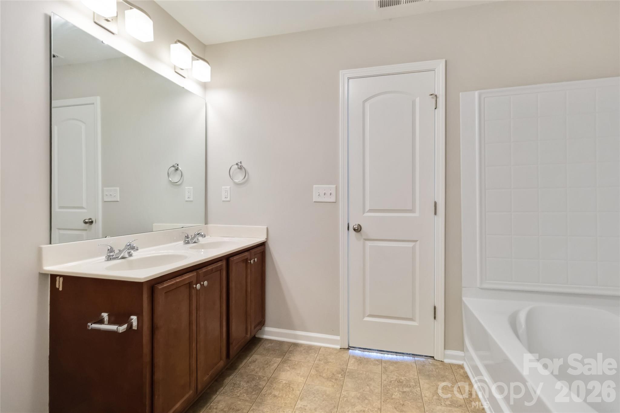 2557 Mulberry Pond Drive — Charlotte