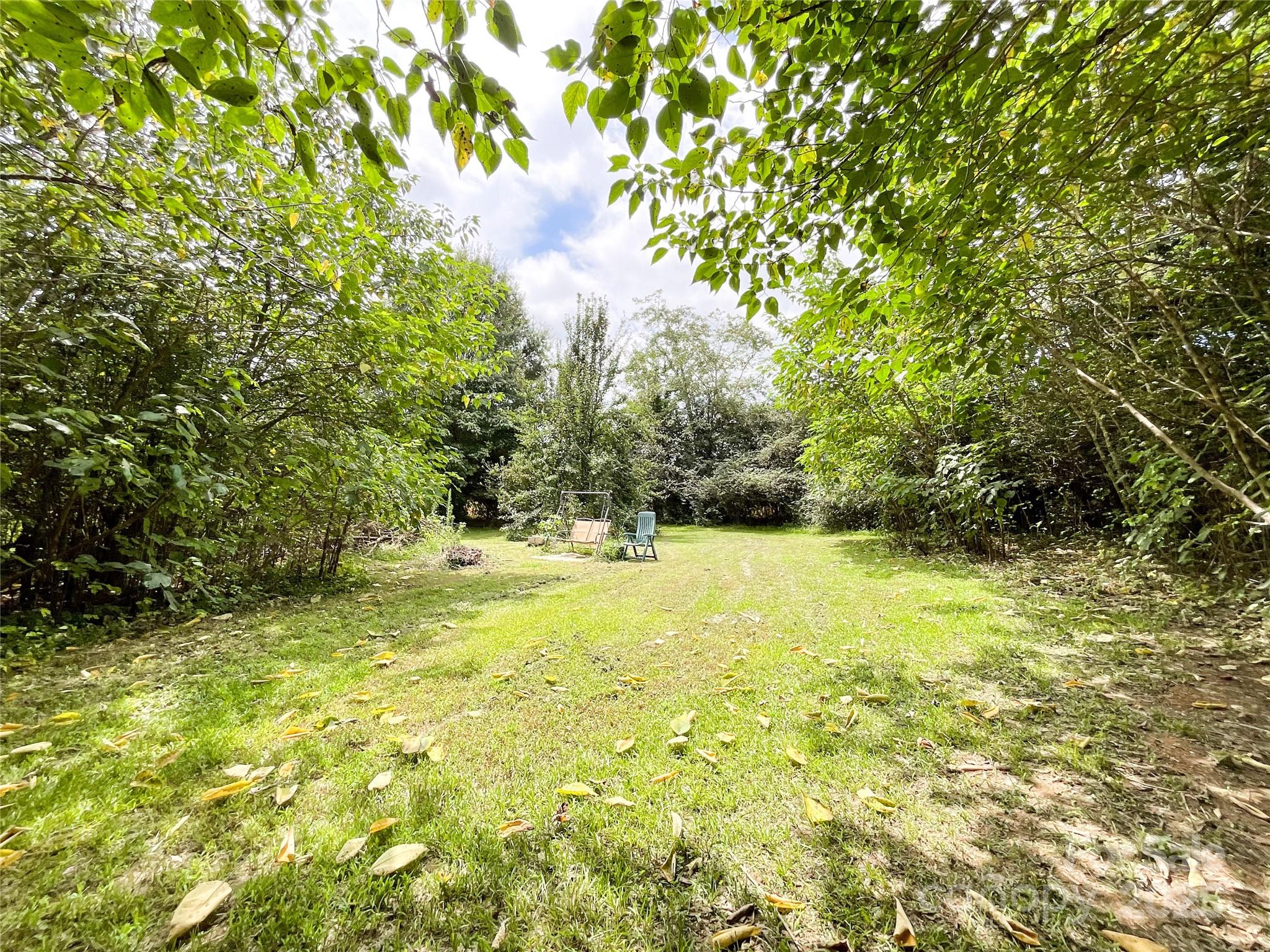 17837 Porter Hill Road — Norwood