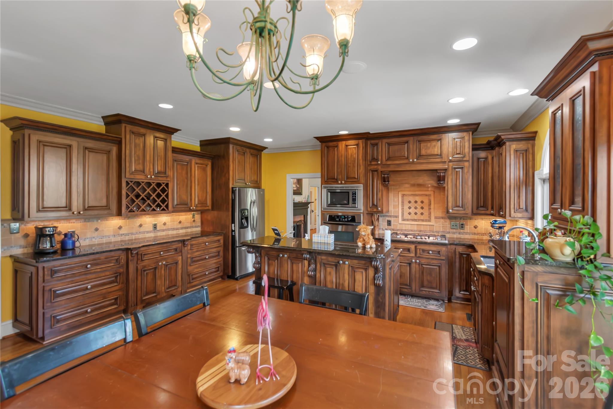 2207 Peninsula Avenue — Shelby
