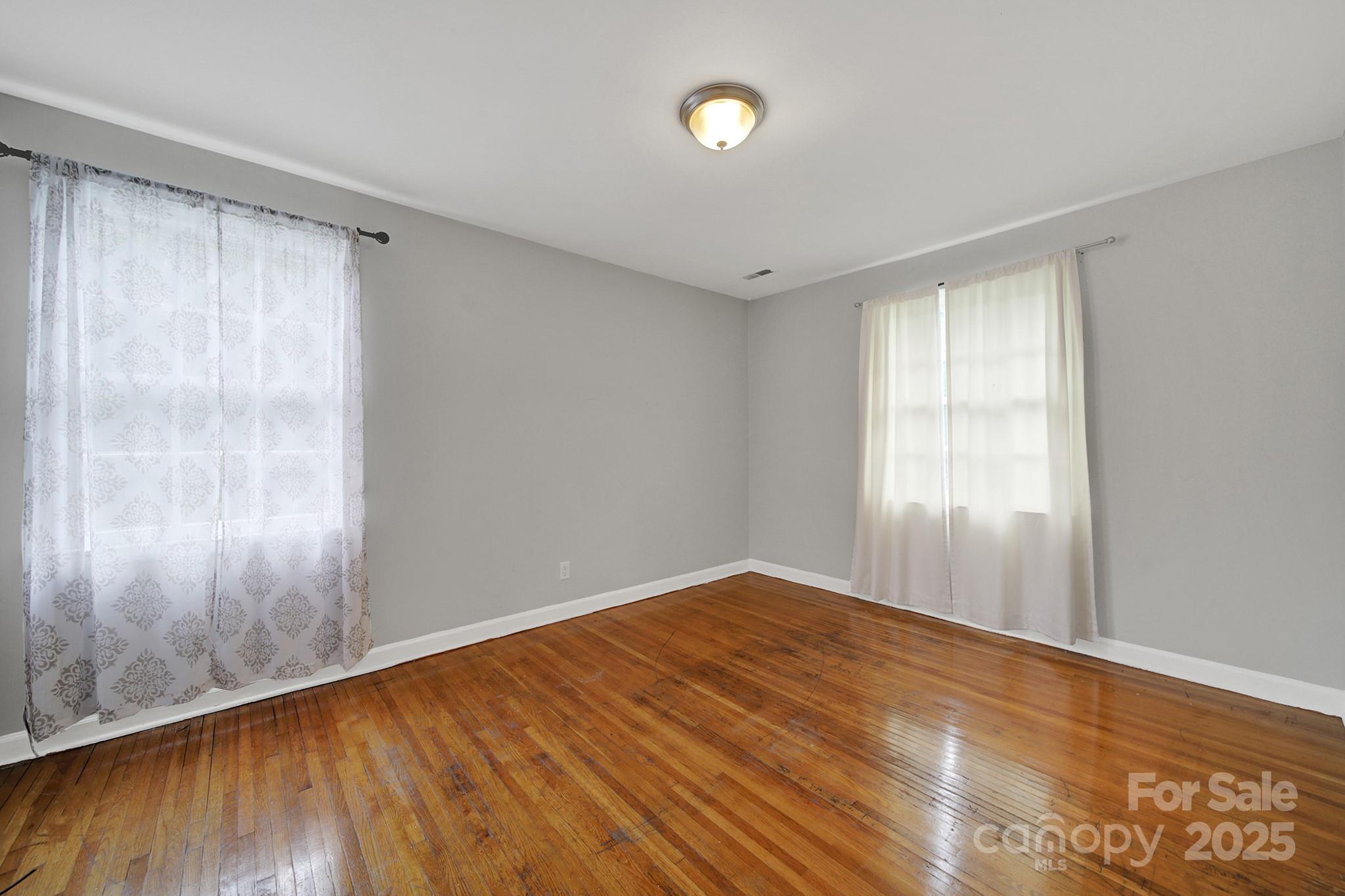 5300 Grafton Drive — Charlotte