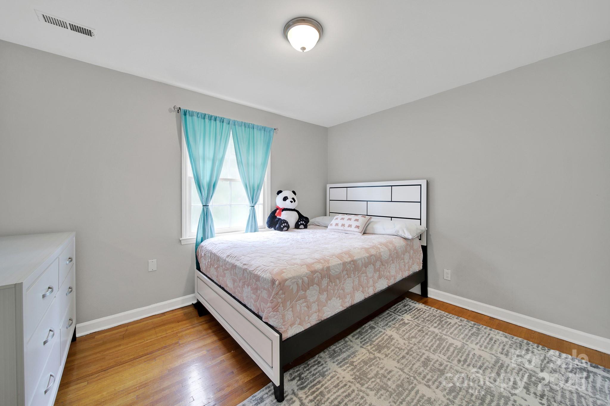5300 Grafton Drive — Charlotte