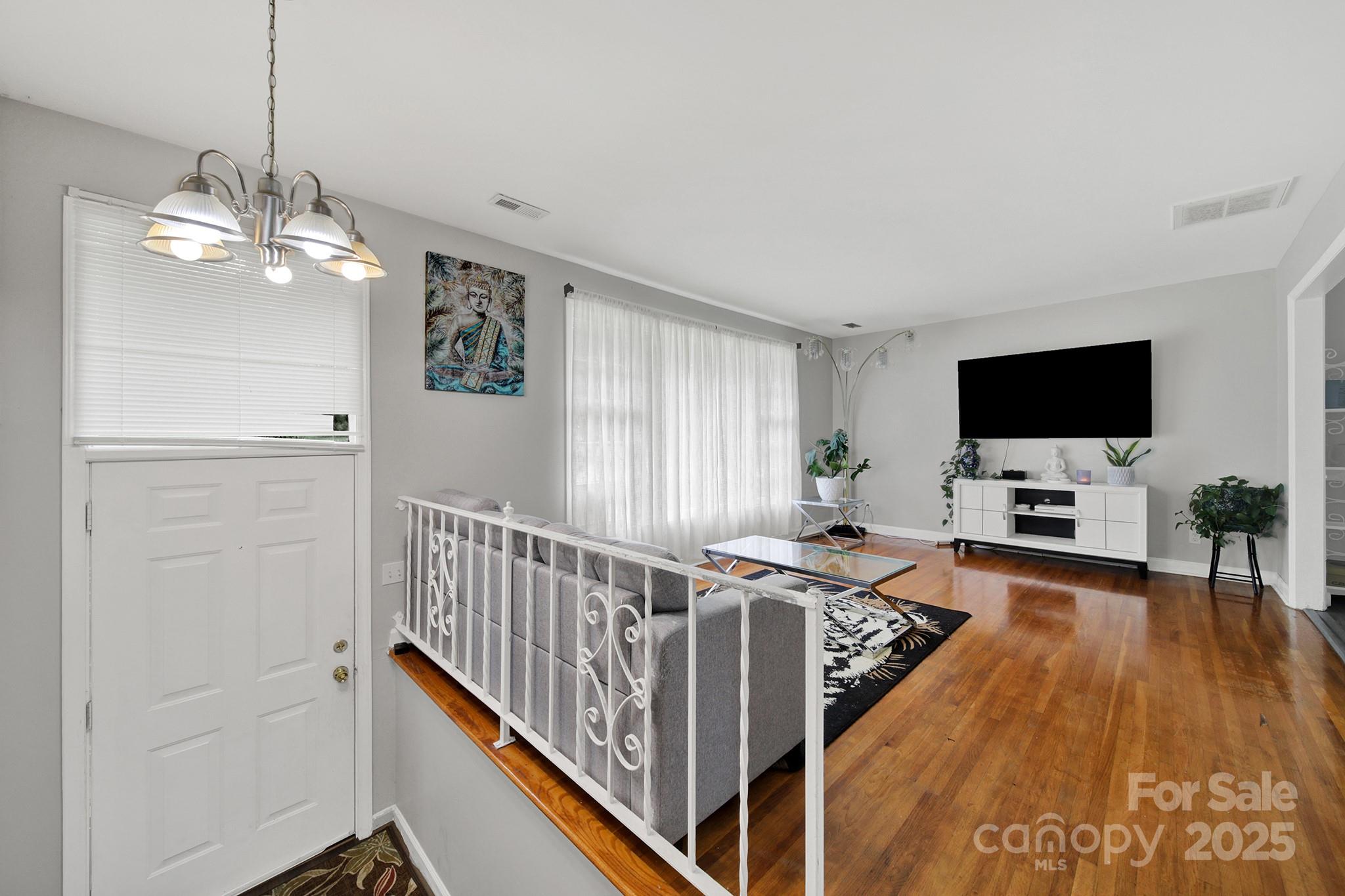 5300 Grafton Drive — Charlotte