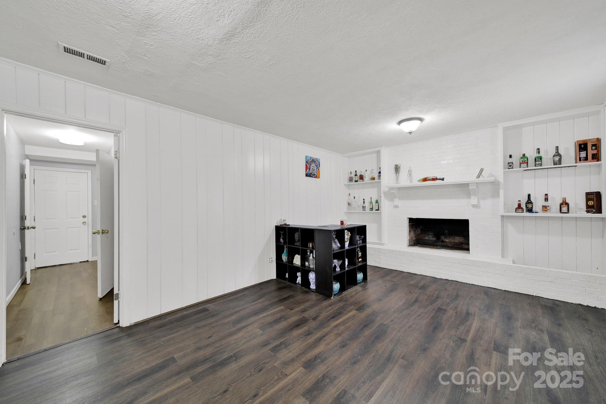 5300 Grafton Drive — Charlotte