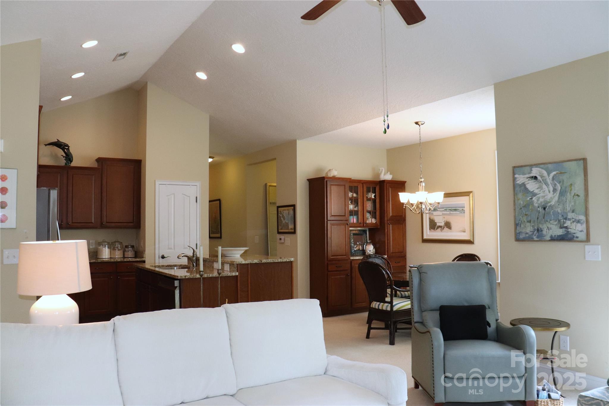 805 Wynnshire Drive #805-C — Hickory