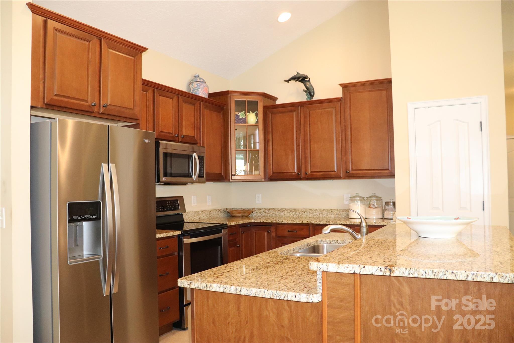 805 Wynnshire Drive #805-C — Hickory