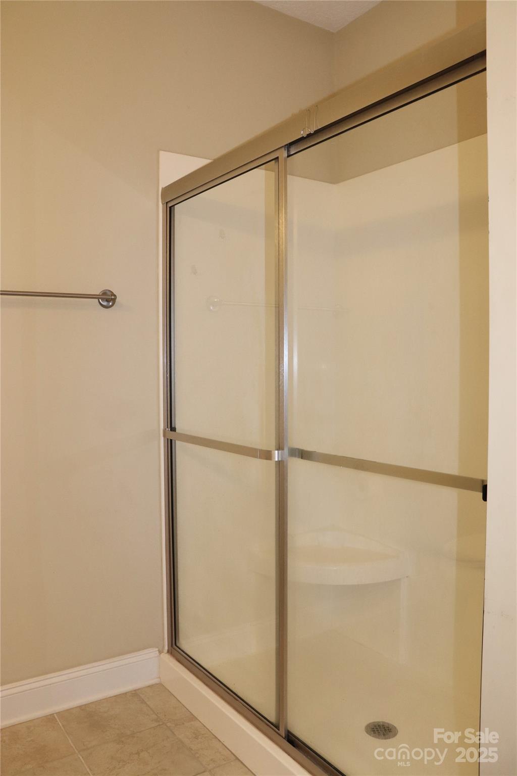 805 Wynnshire Drive #805-C — Hickory