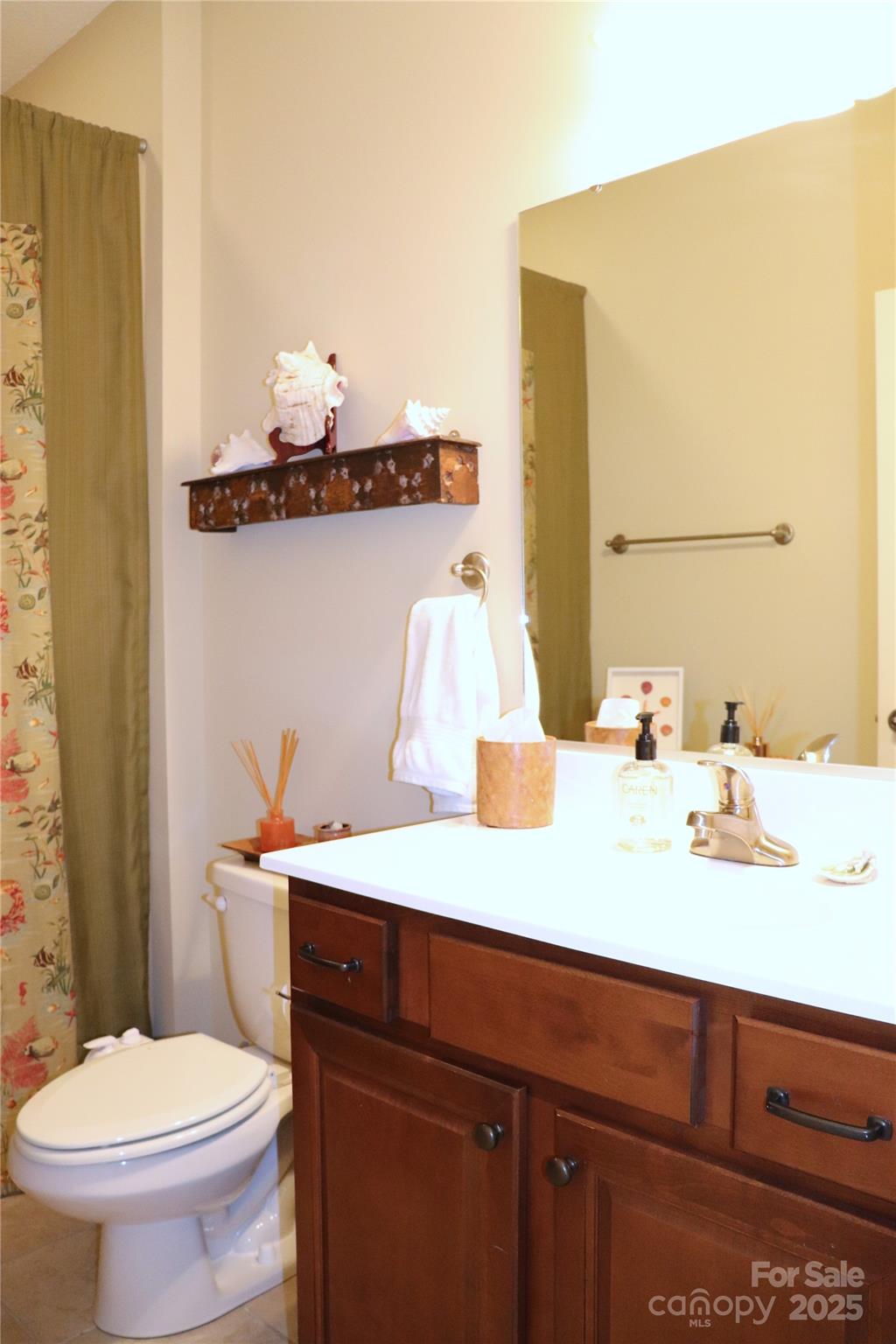 805 Wynnshire Drive #805-C — Hickory