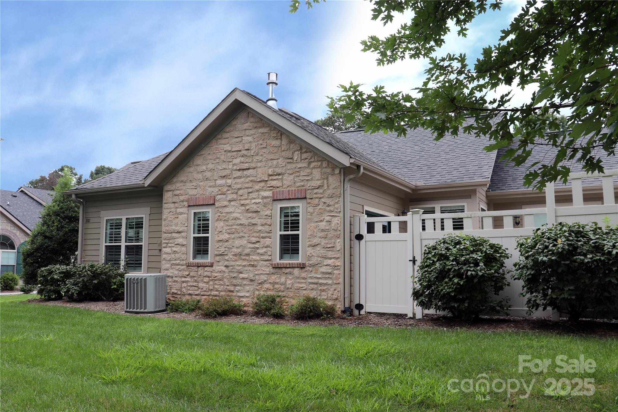 805 Wynnshire Drive #805-C — Hickory