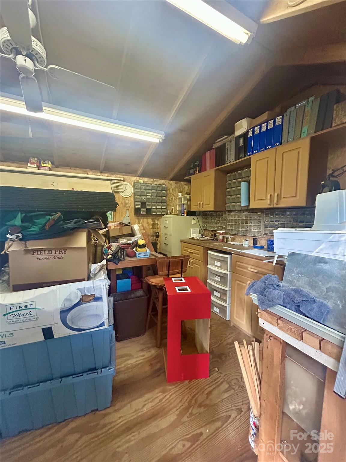 2740 Irene Bridge Highway — Hickory Grove
