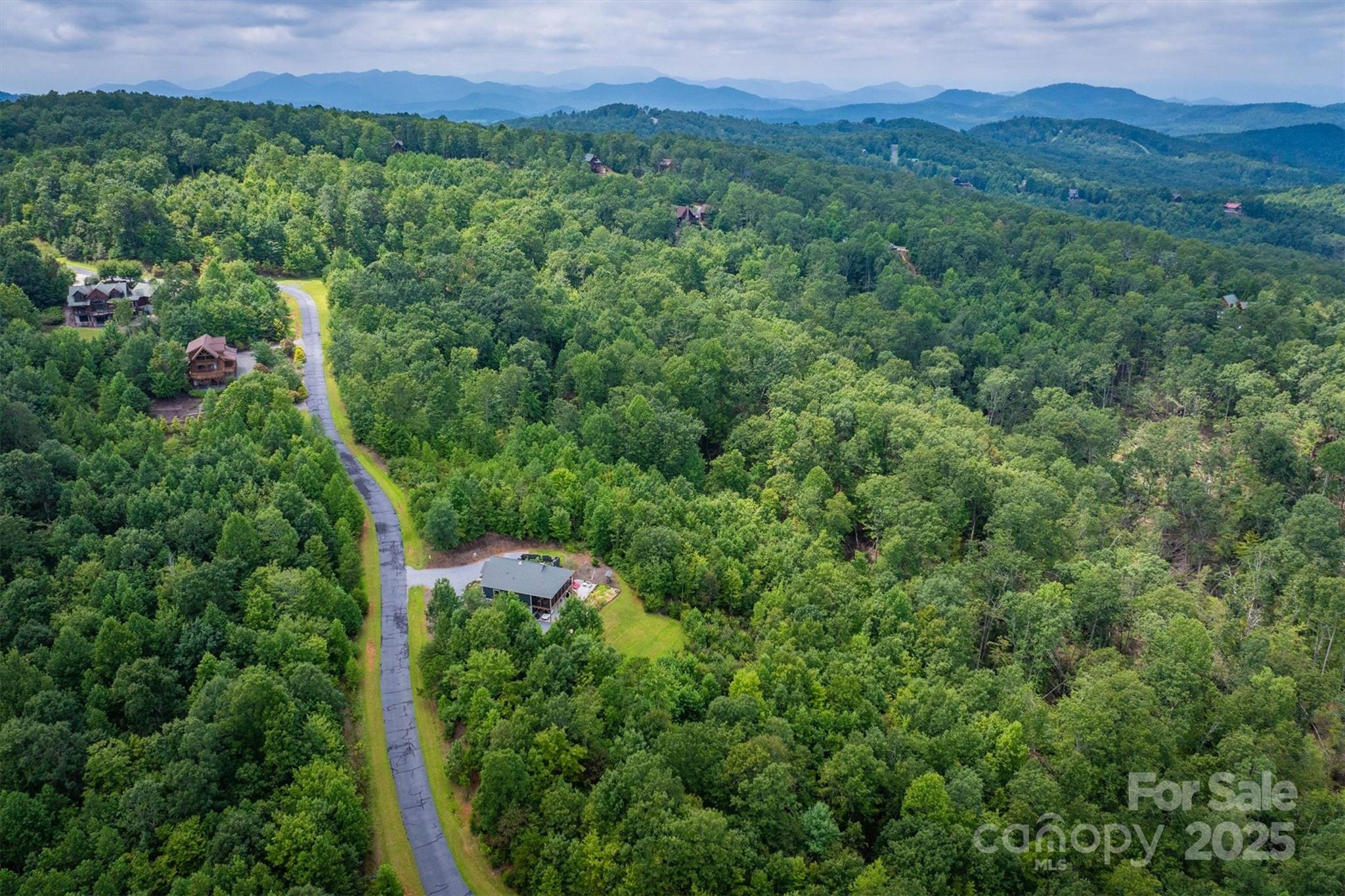 381 Scenic Overlook Drive — Nebo