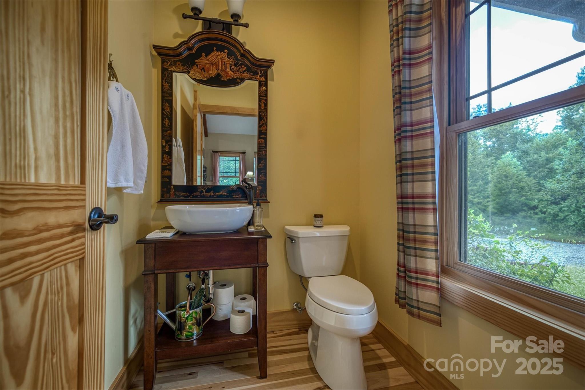 381 Scenic Overlook Drive — Nebo
