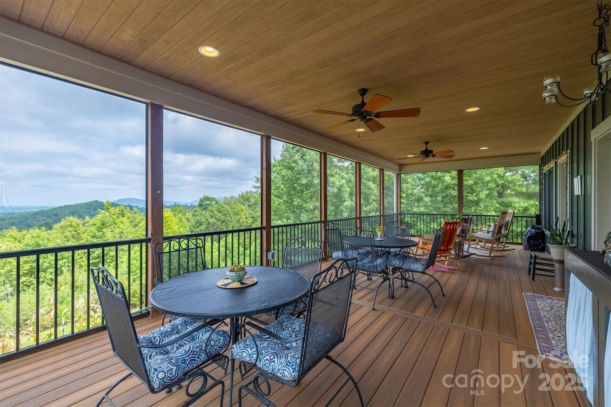 381 Scenic Overlook Drive — Nebo