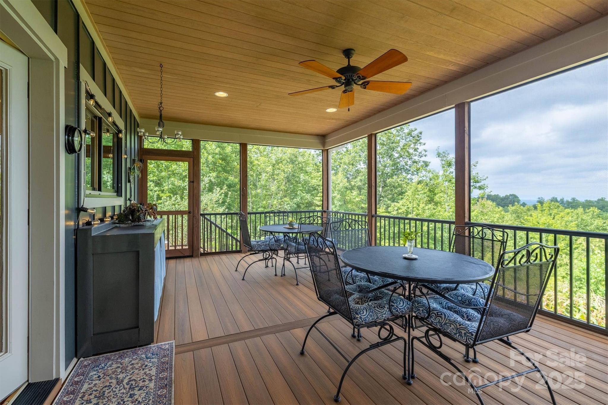 381 Scenic Overlook Drive — Nebo