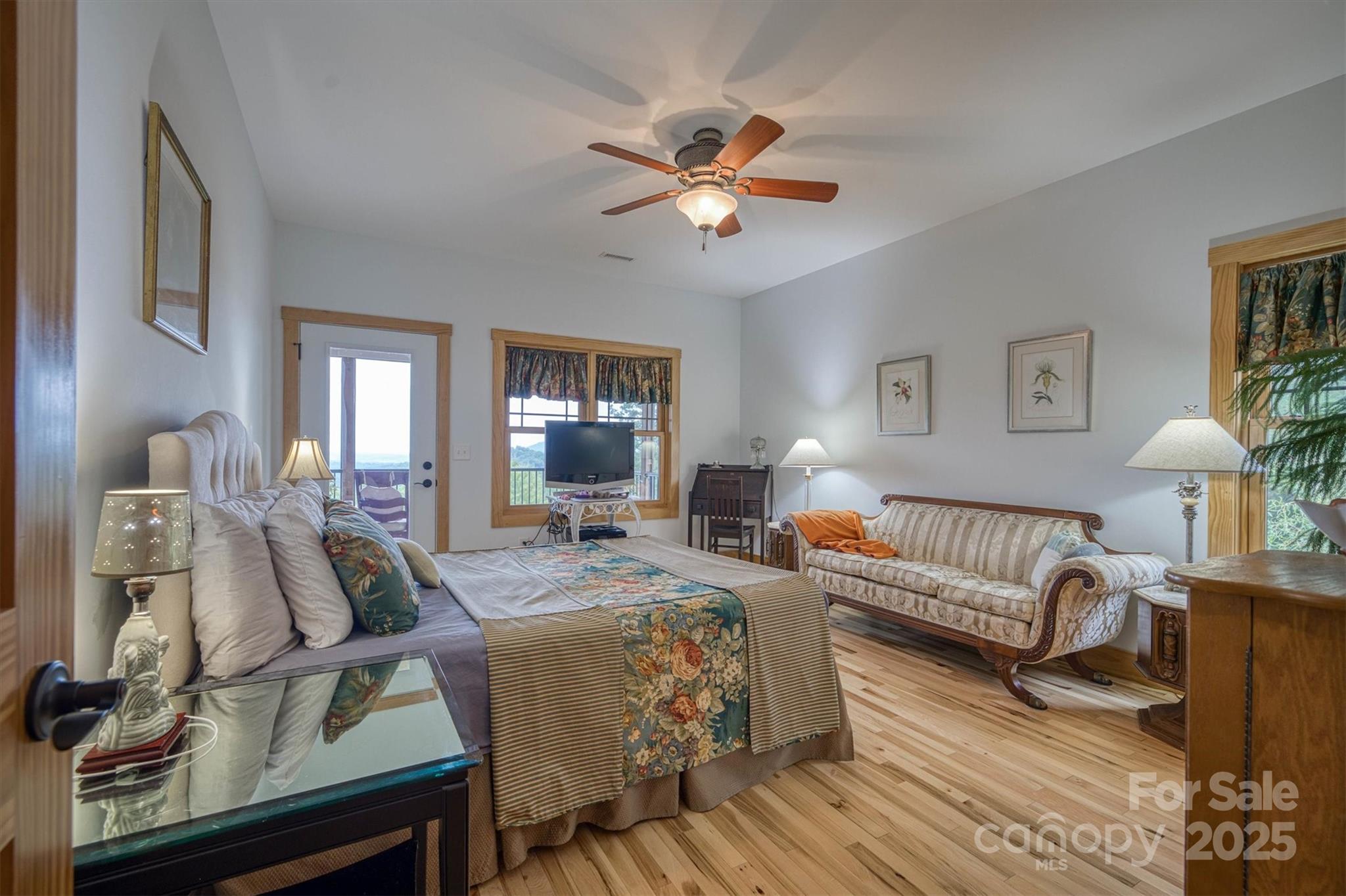 381 Scenic Overlook Drive — Nebo
