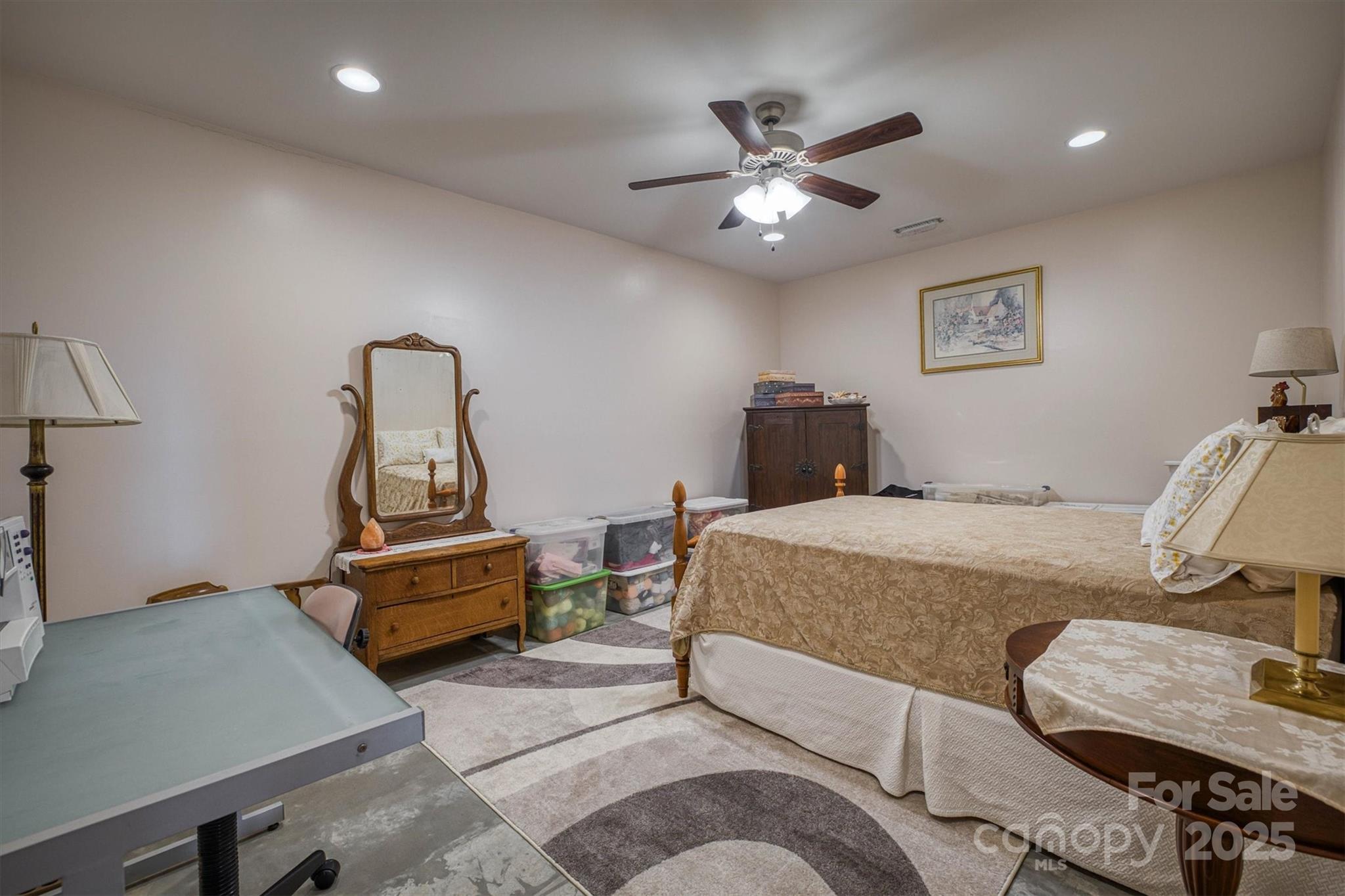381 Scenic Overlook Drive — Nebo