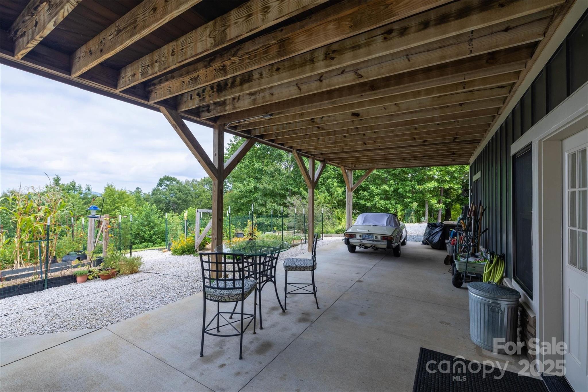 381 Scenic Overlook Drive — Nebo