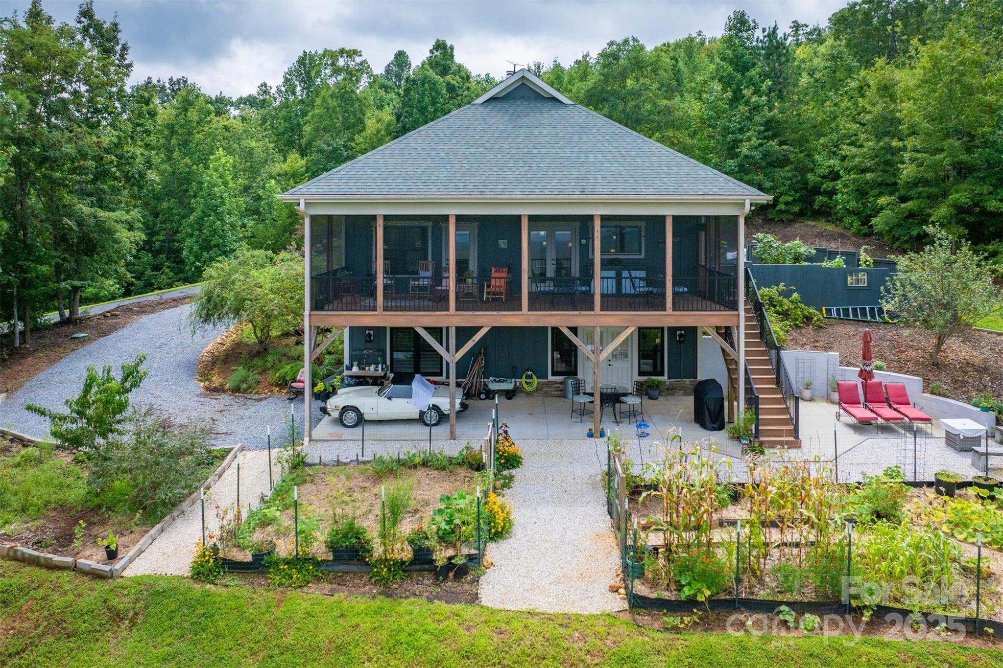 381 Scenic Overlook Drive — Nebo